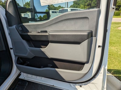 2025 Ford Super Duty F-550 DRW XL