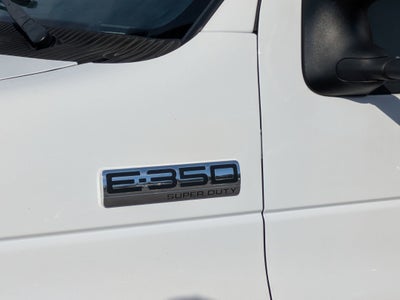 2021 Ford E-Series Cutaway Base