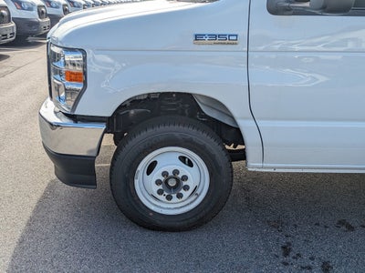 2026 Ford E-Series Cutaway Base