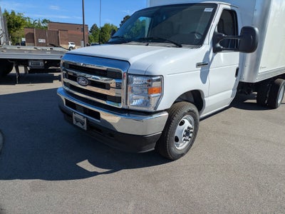 2027 Ford E-Series Cutaway Base