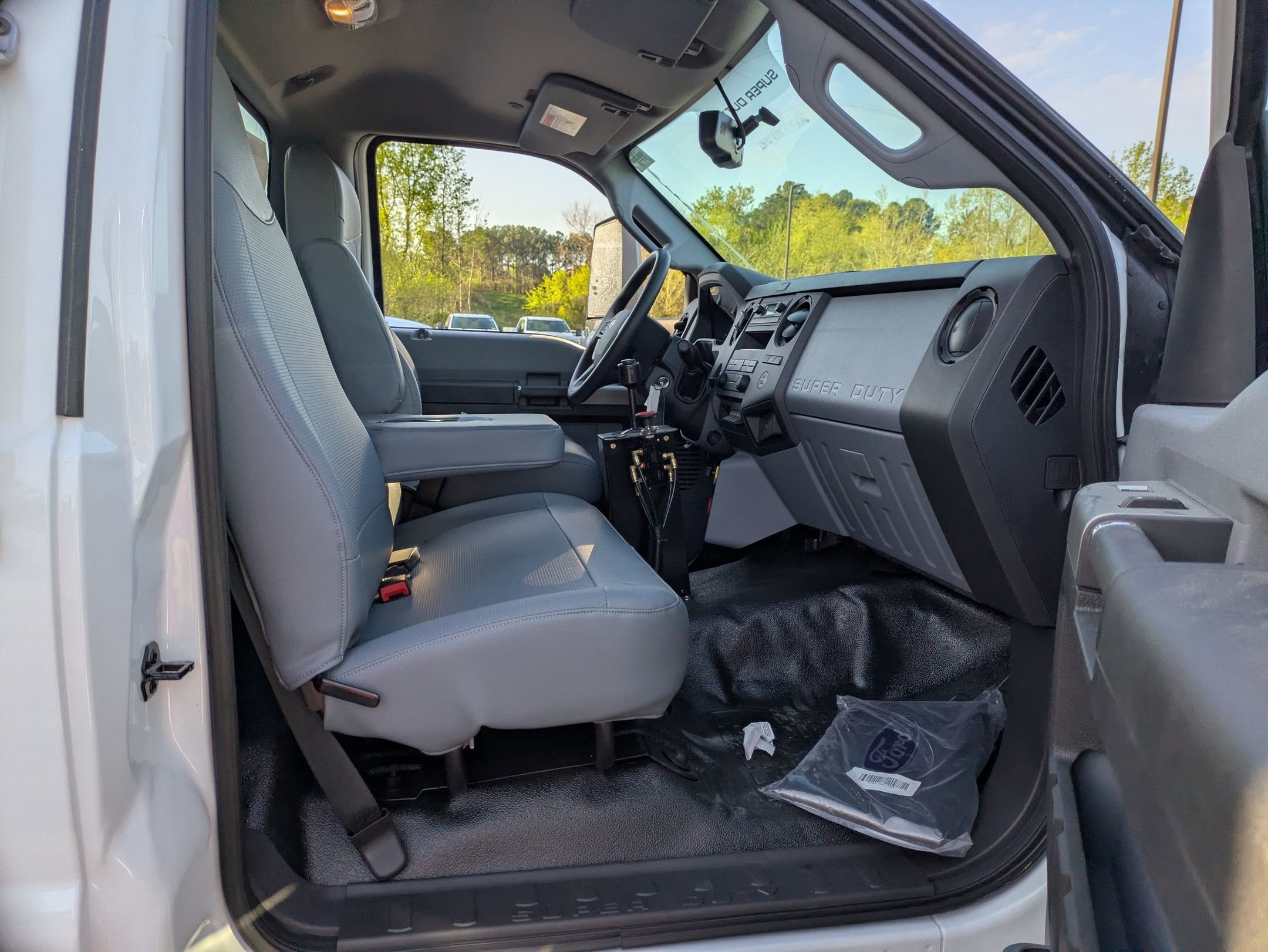 2027 Ford F-750SD Base