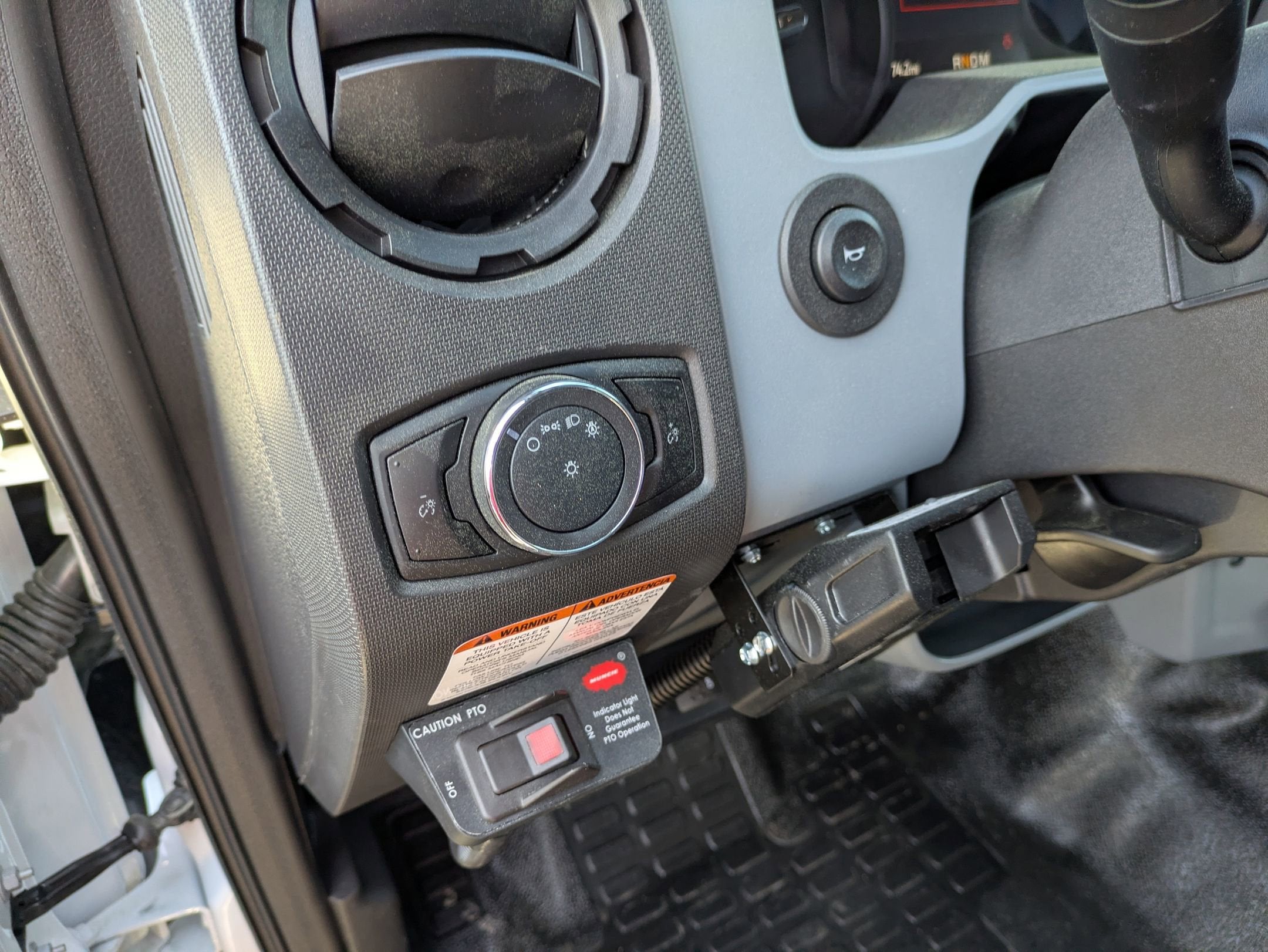 2027 Ford F-750SD Base