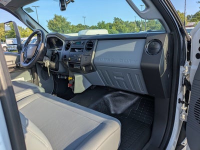 2027 Ford F-750SD Base
