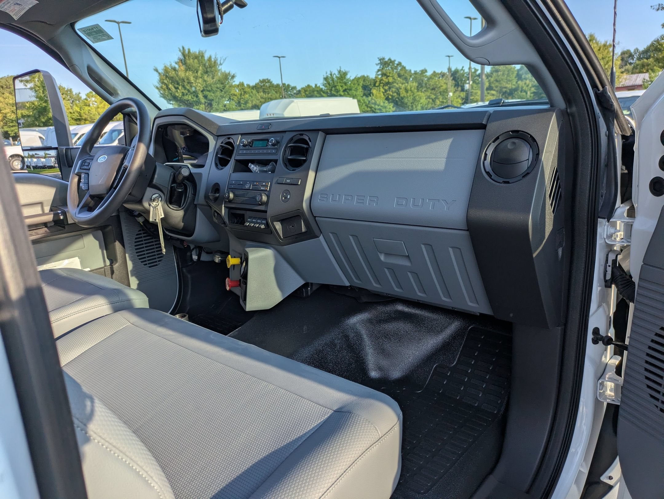 2027 Ford F-750SD Base