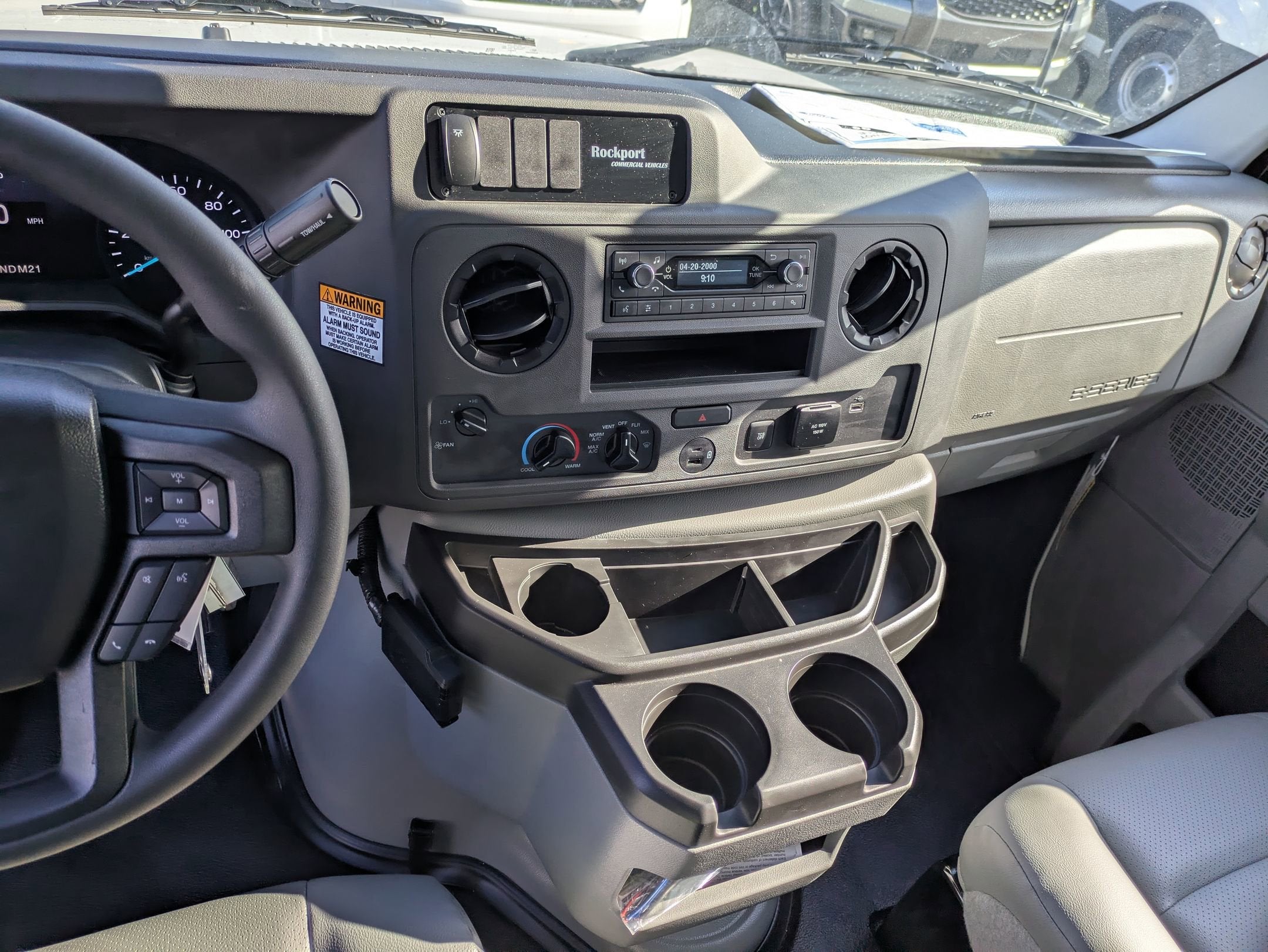 2027 Ford E-Series Cutaway Base