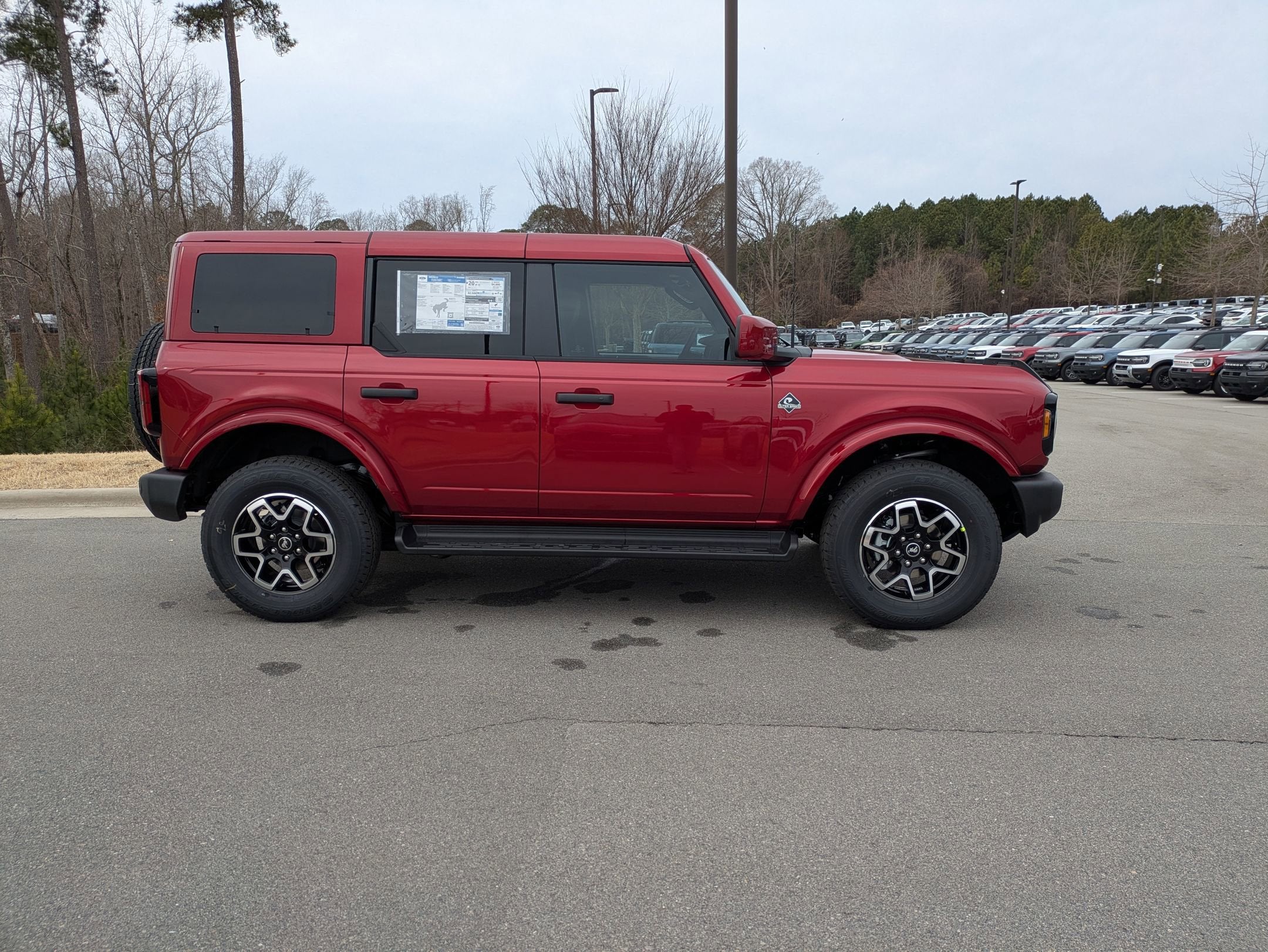 2026 Ford Bronco Outer Banks