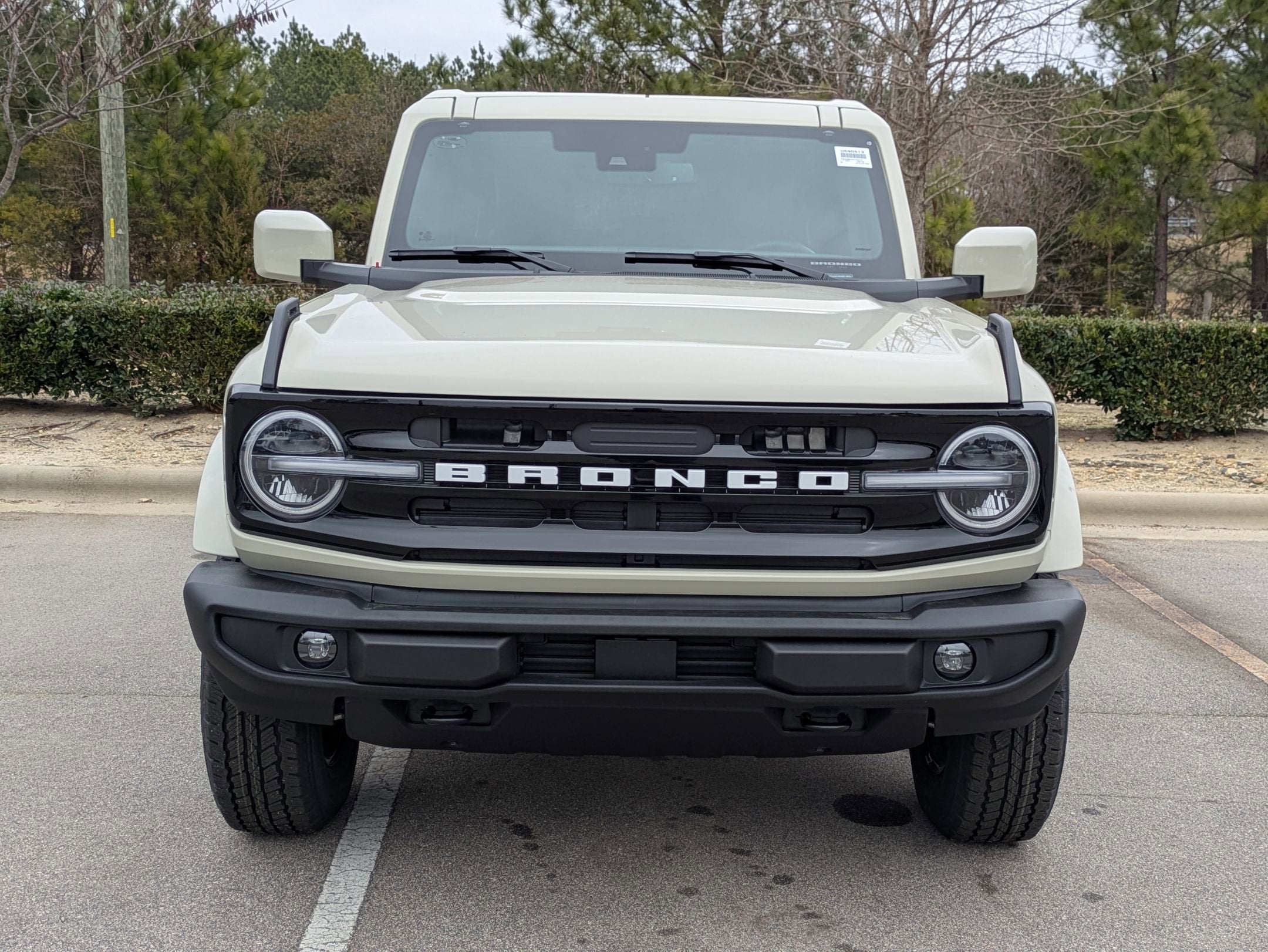 2025 Ford Bronco Outer Banks