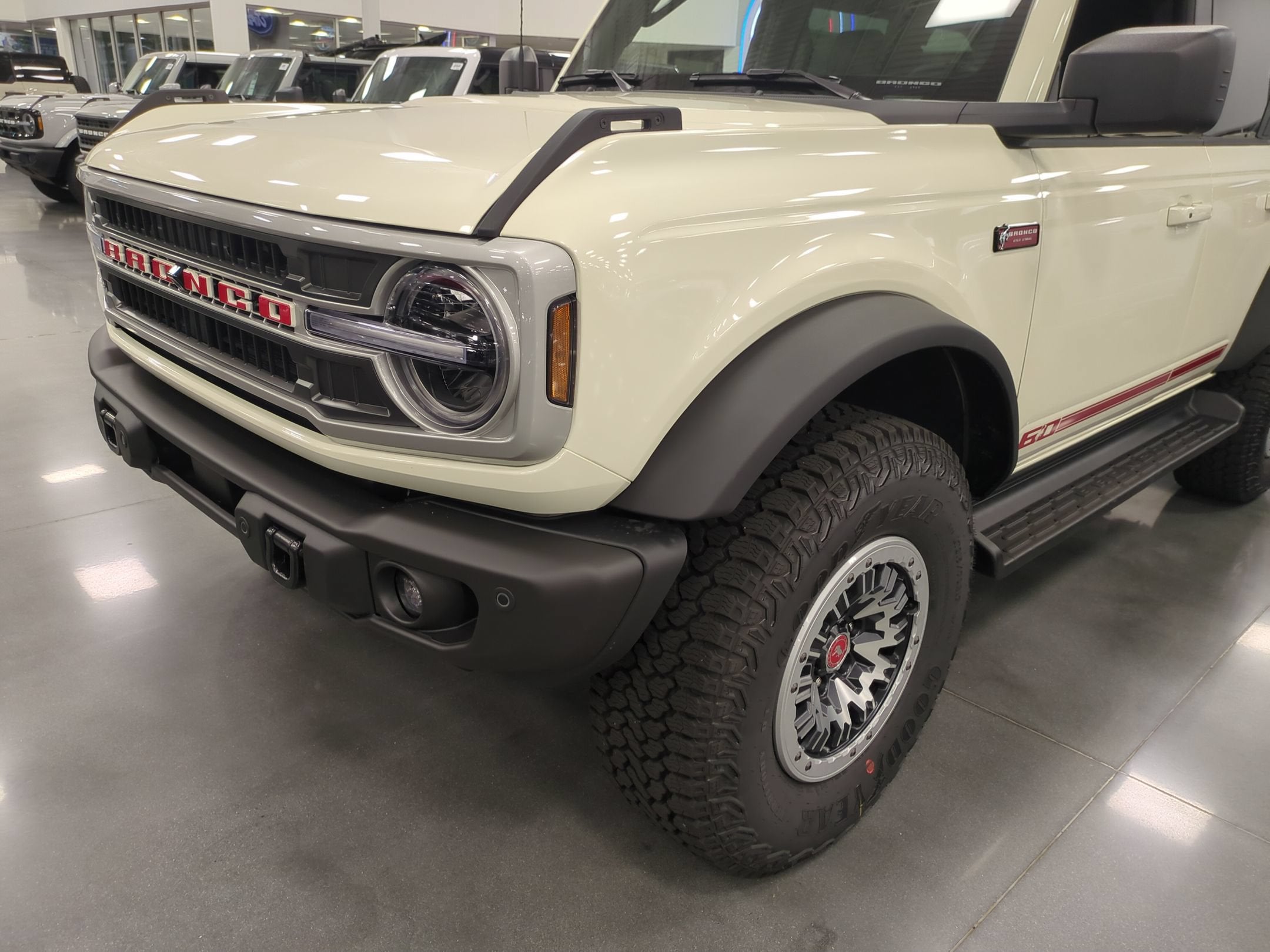 2026 Ford Bronco Outer Banks