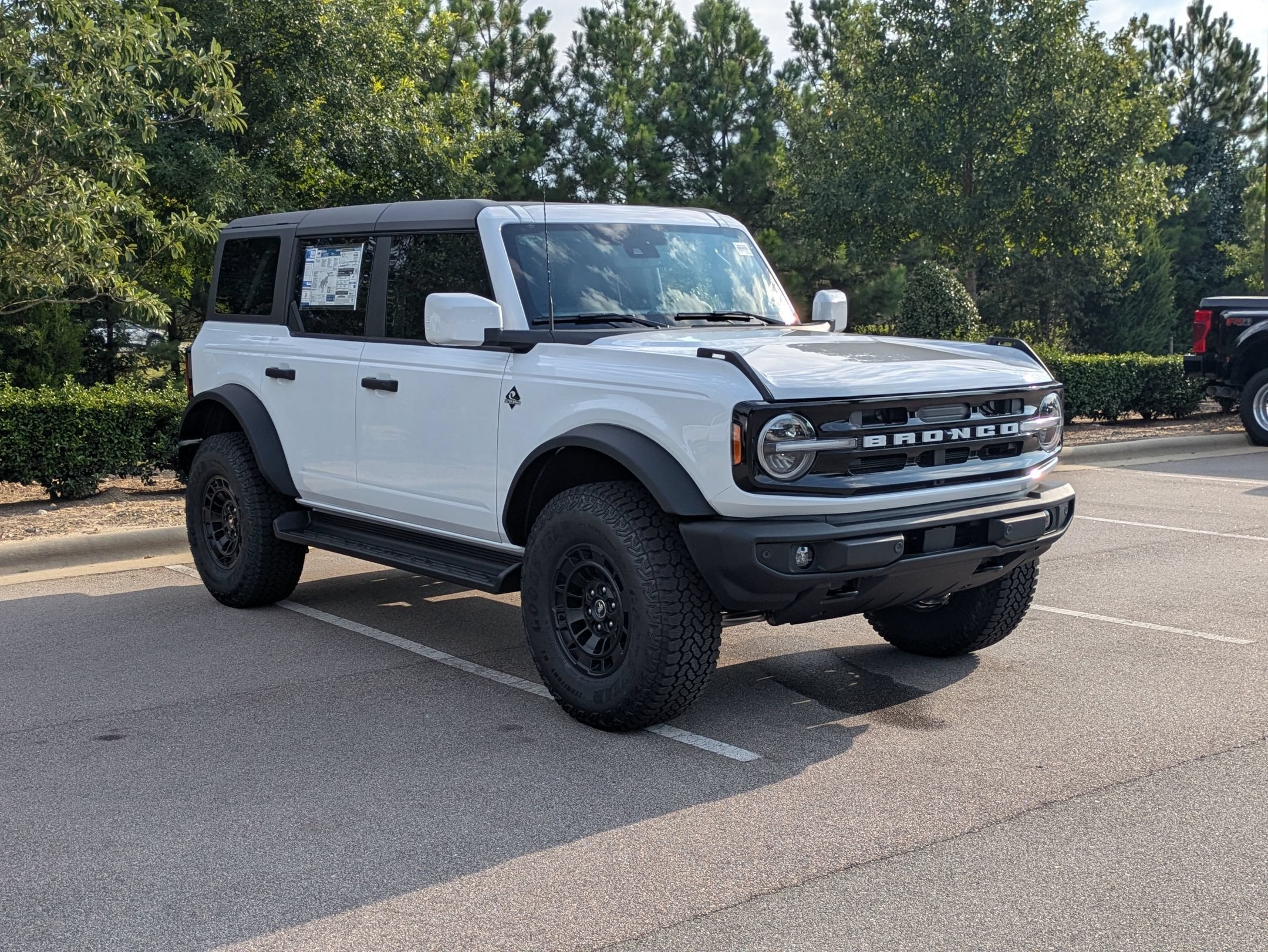 2026 Ford Bronco Outer Banks