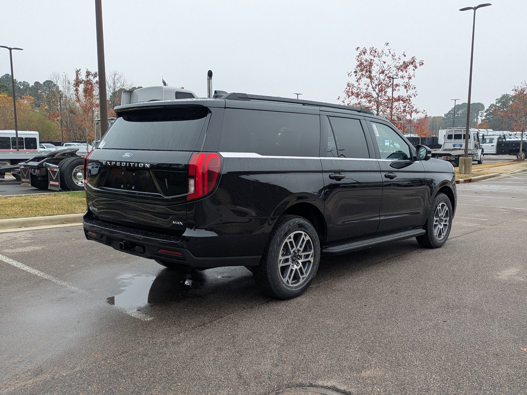 2025 Ford Expedition Max Active