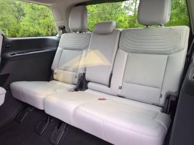 2026 Ford Expedition Platinum - Crossroads Courtesy Demo