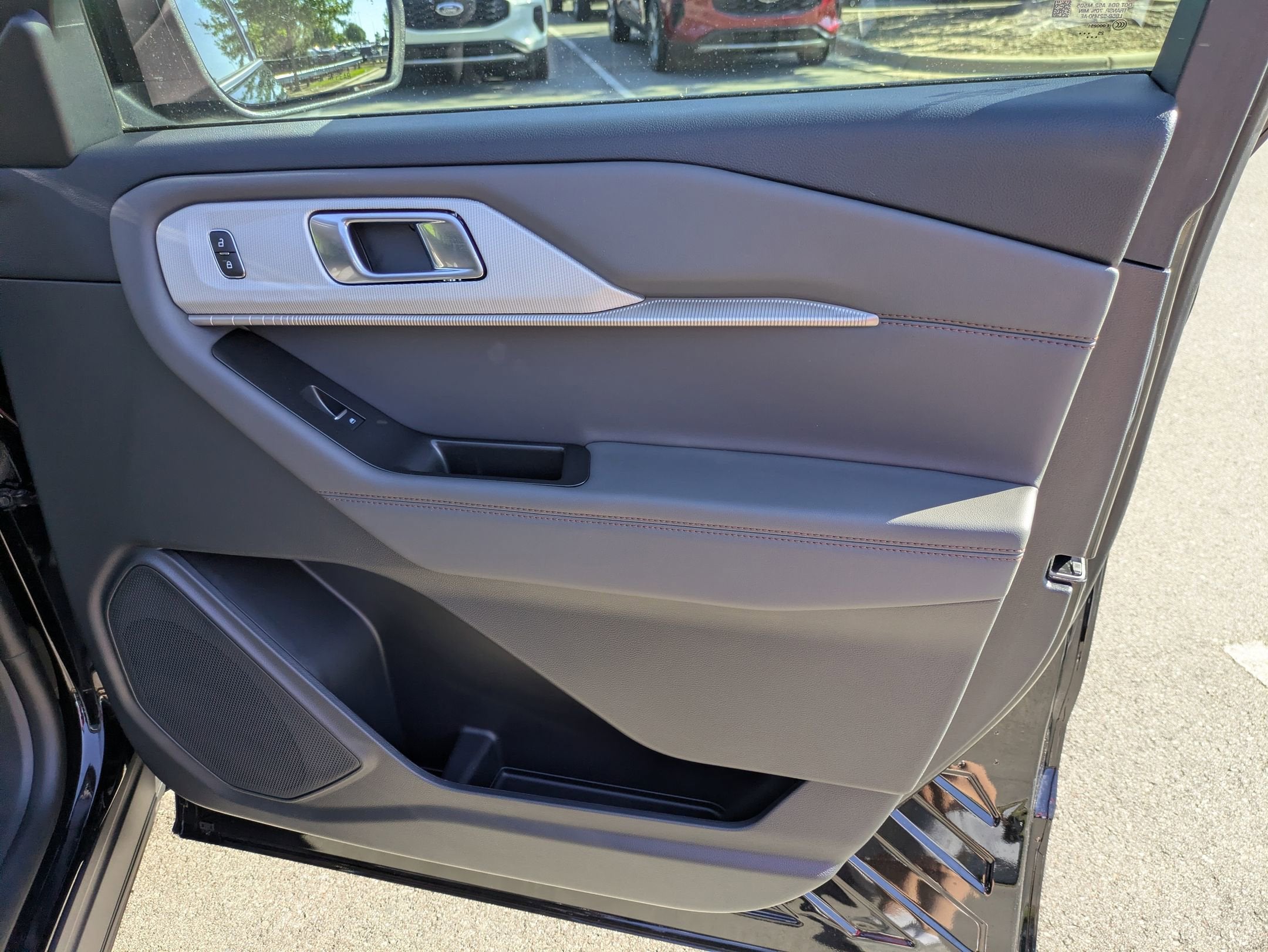 2026 Ford Explorer Active w/100A Pkg - Crossroads Courtesy Demo