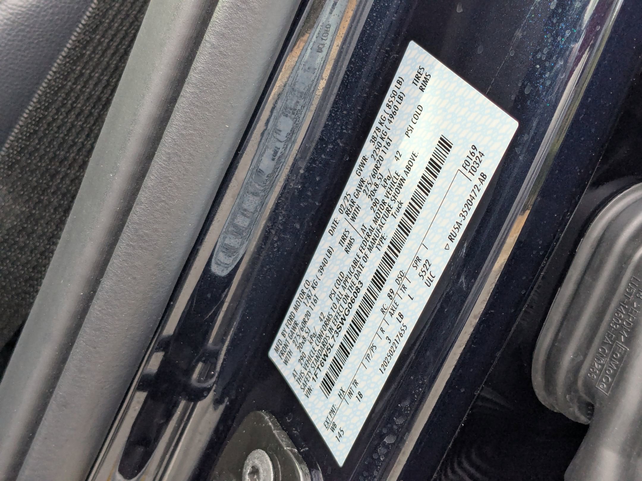 2025 Ford F-150 Lightning LARIAT