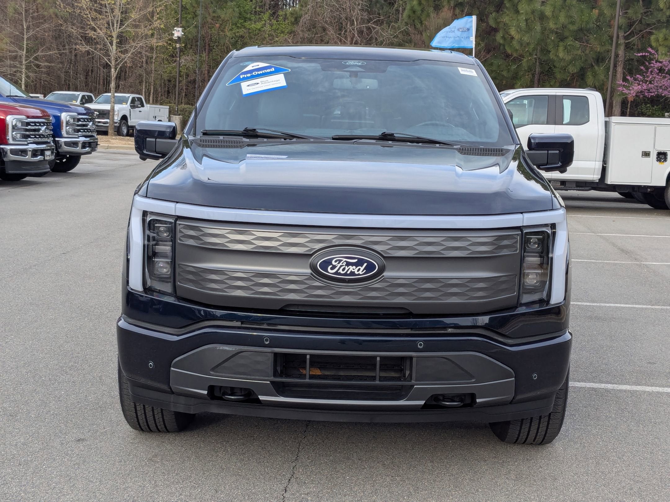 2025 Ford F-150 Lightning LARIAT