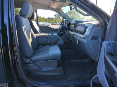 2027 Ford Super Duty F-250 SRW XLT