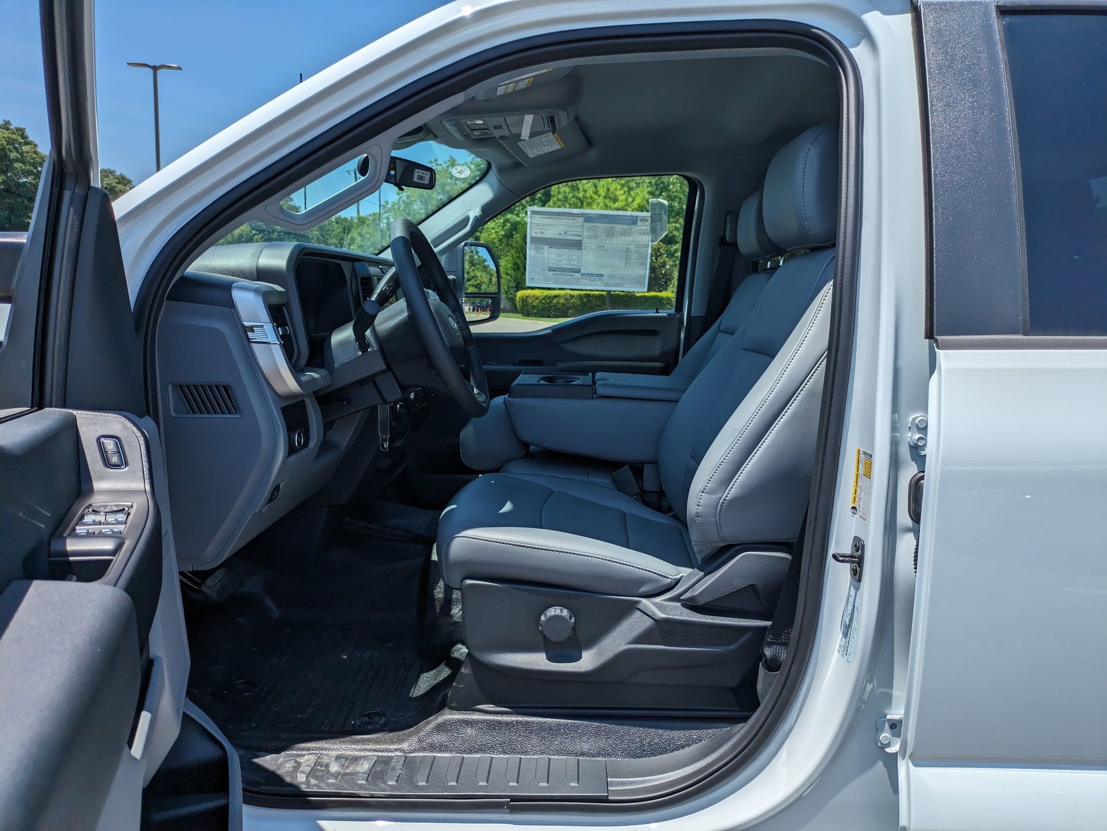 2025 Ford Super Duty F-250 SRW XL