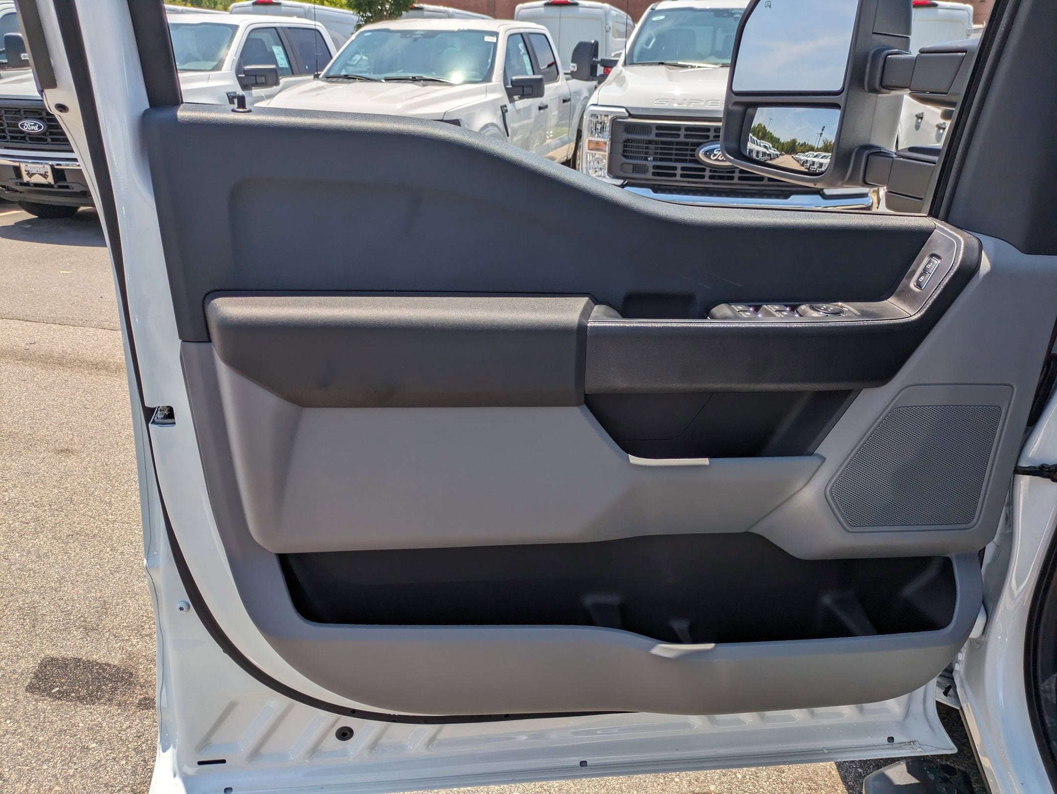 2025 Ford Super Duty F-250 SRW XL