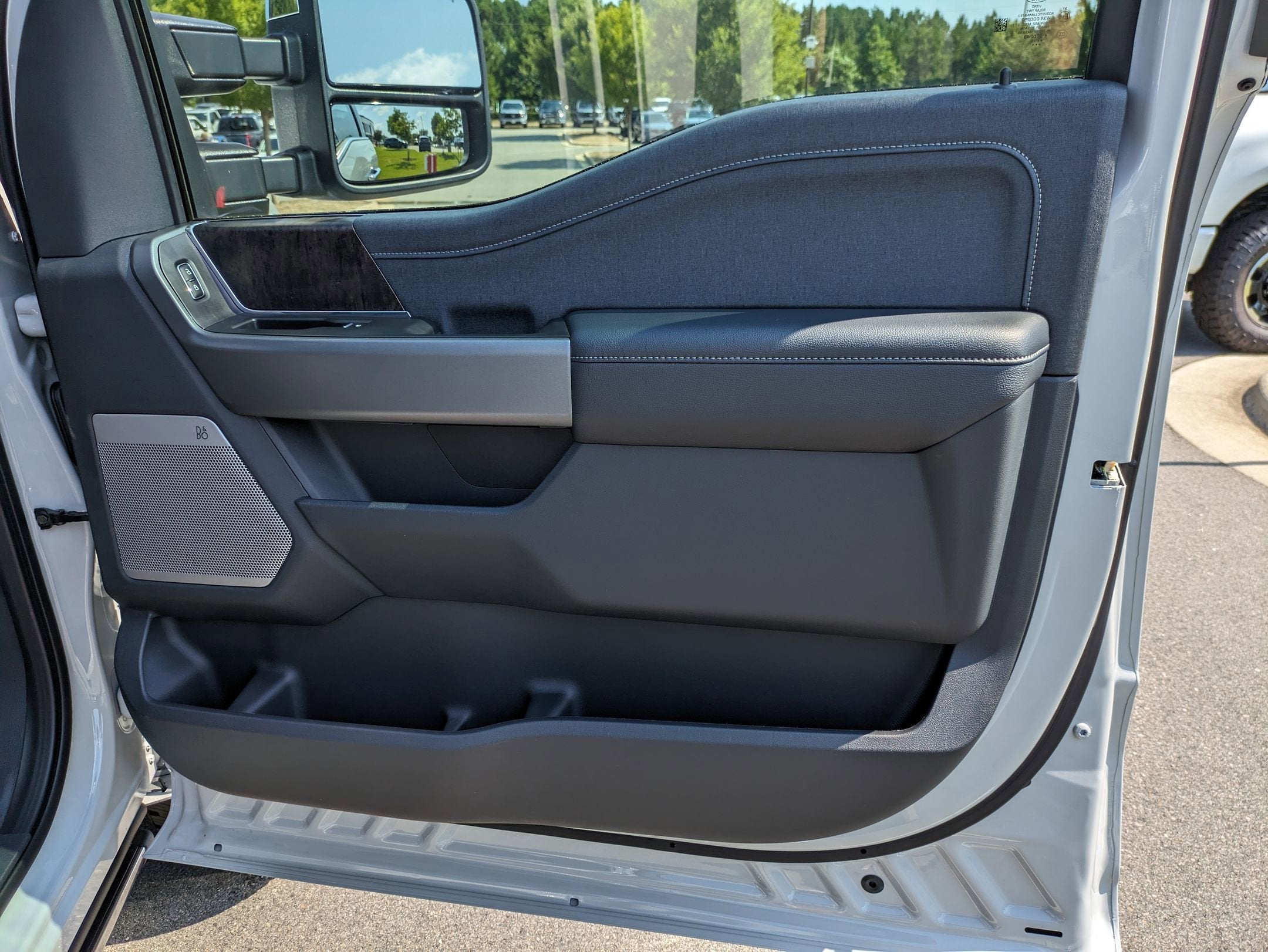 2025 Ford Super Duty F-250 SRW LARIAT