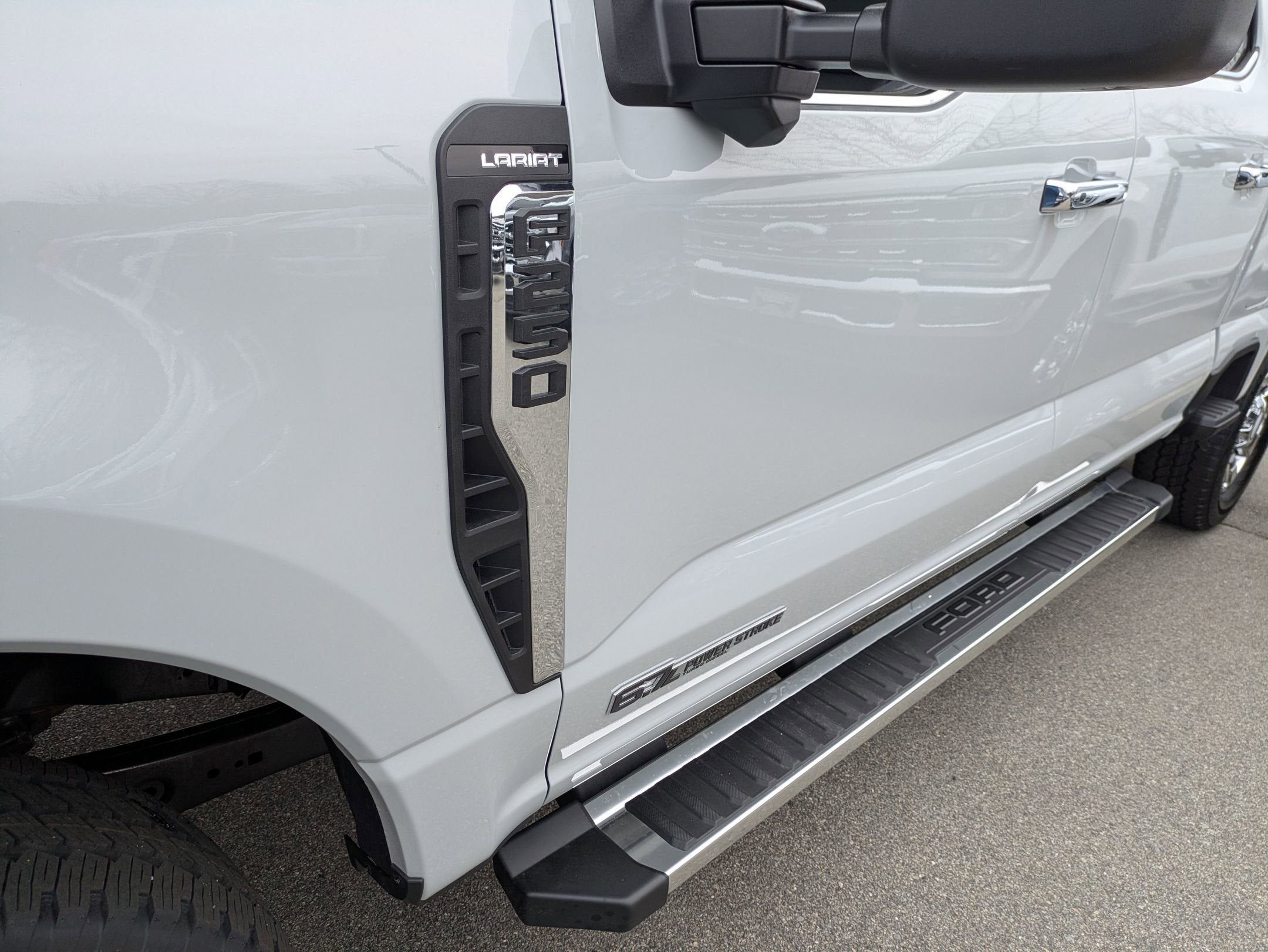 2026 Ford Super Duty F-250 SRW LARIAT