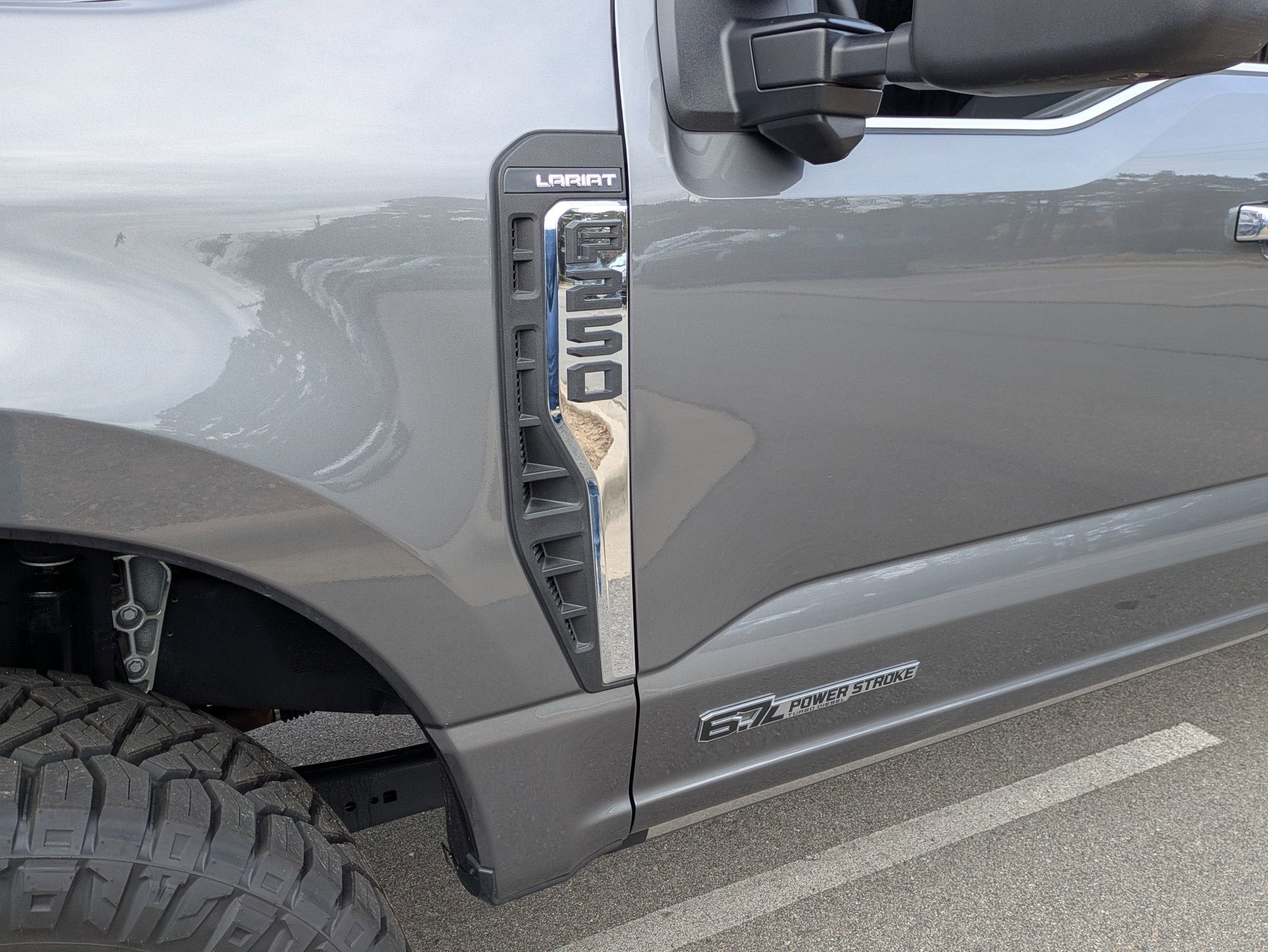 2024 Ford Super Duty F-250 SRW LARIAT