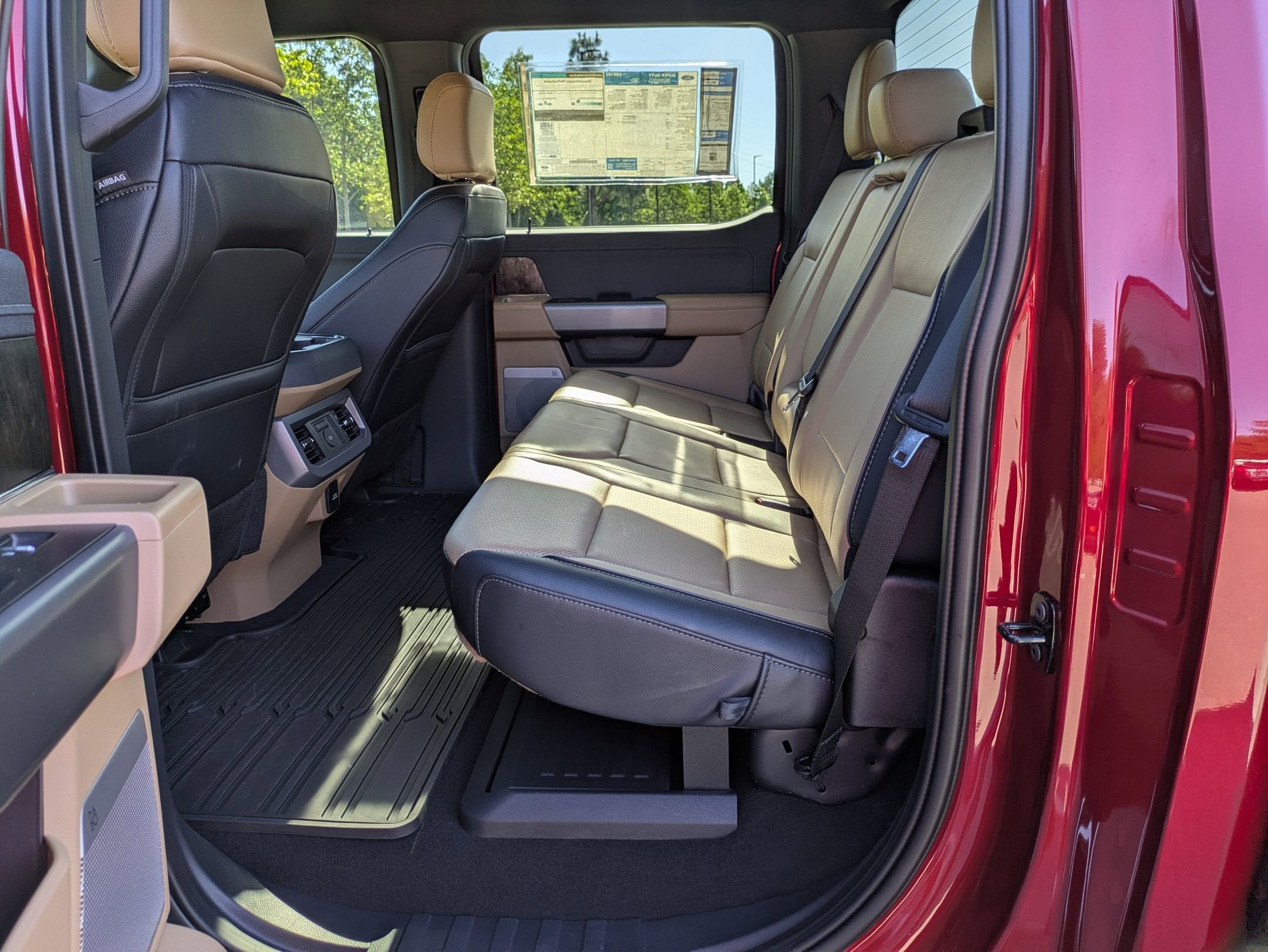 2026 Ford Super Duty F-250 SRW LARIAT - Crossroads Courtesy Demo
