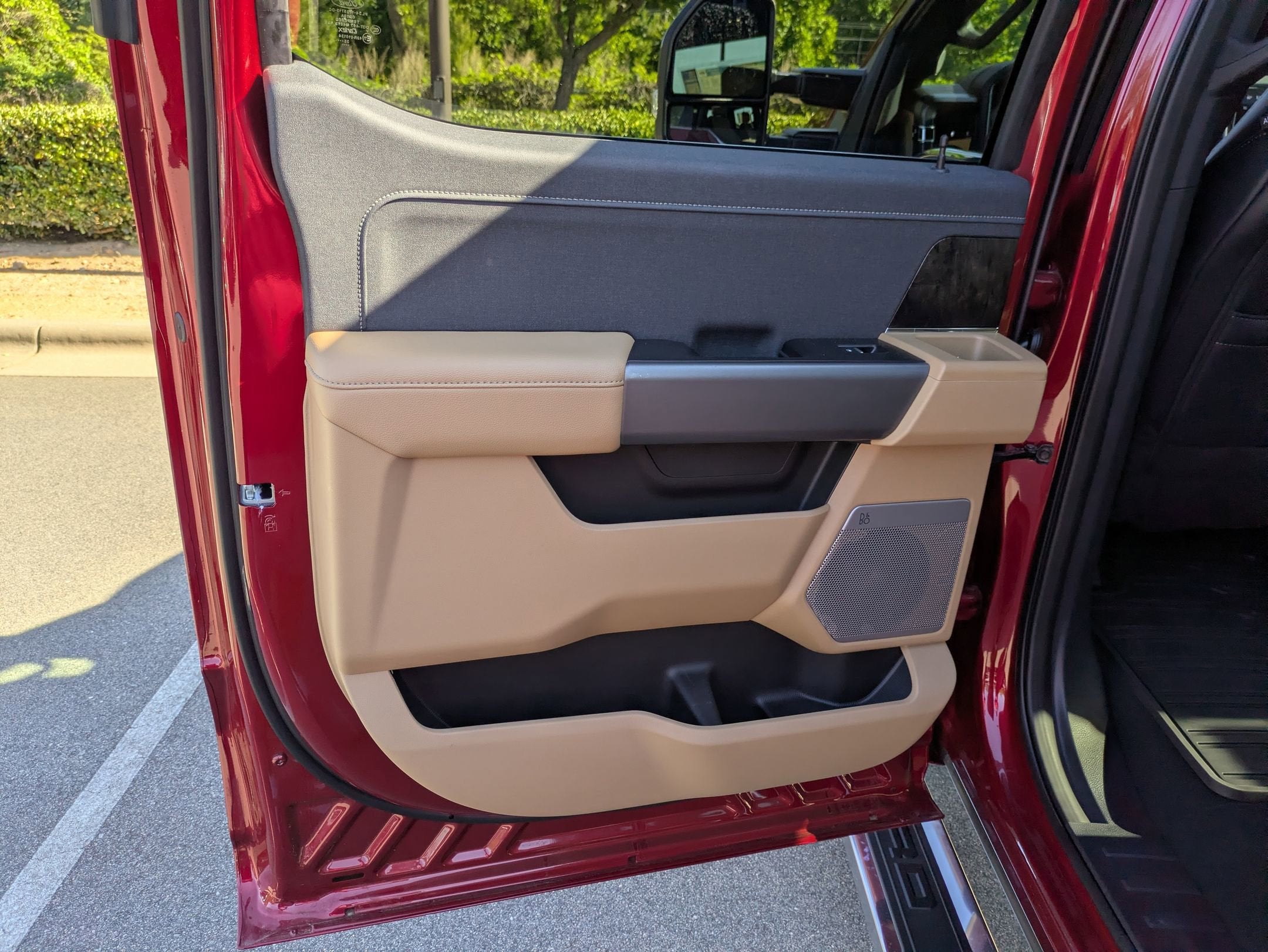 2026 Ford Super Duty F-250 SRW LARIAT - Crossroads Courtesy Demo