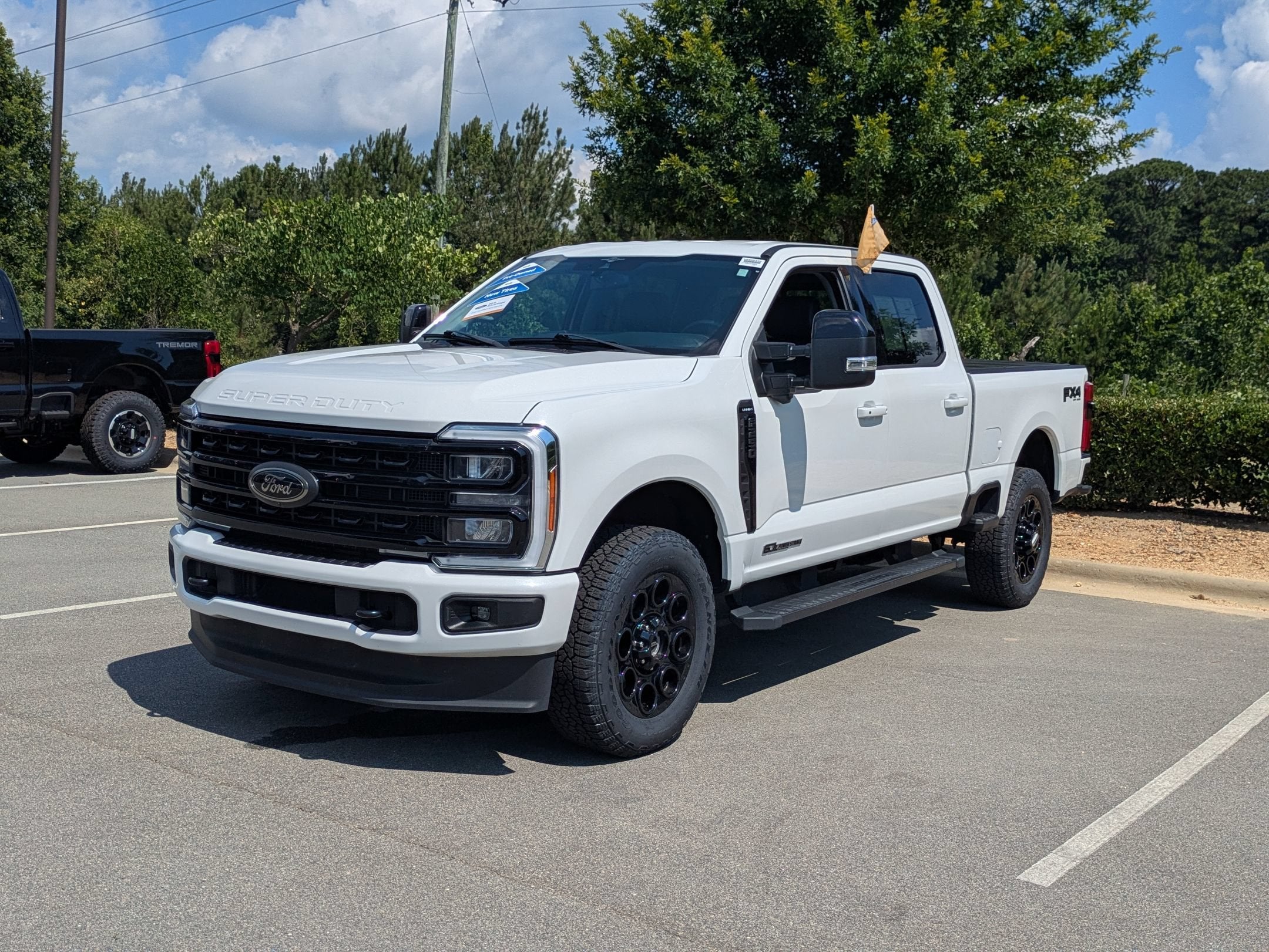 2023 Ford Super Duty F-250 SRW LARIAT
