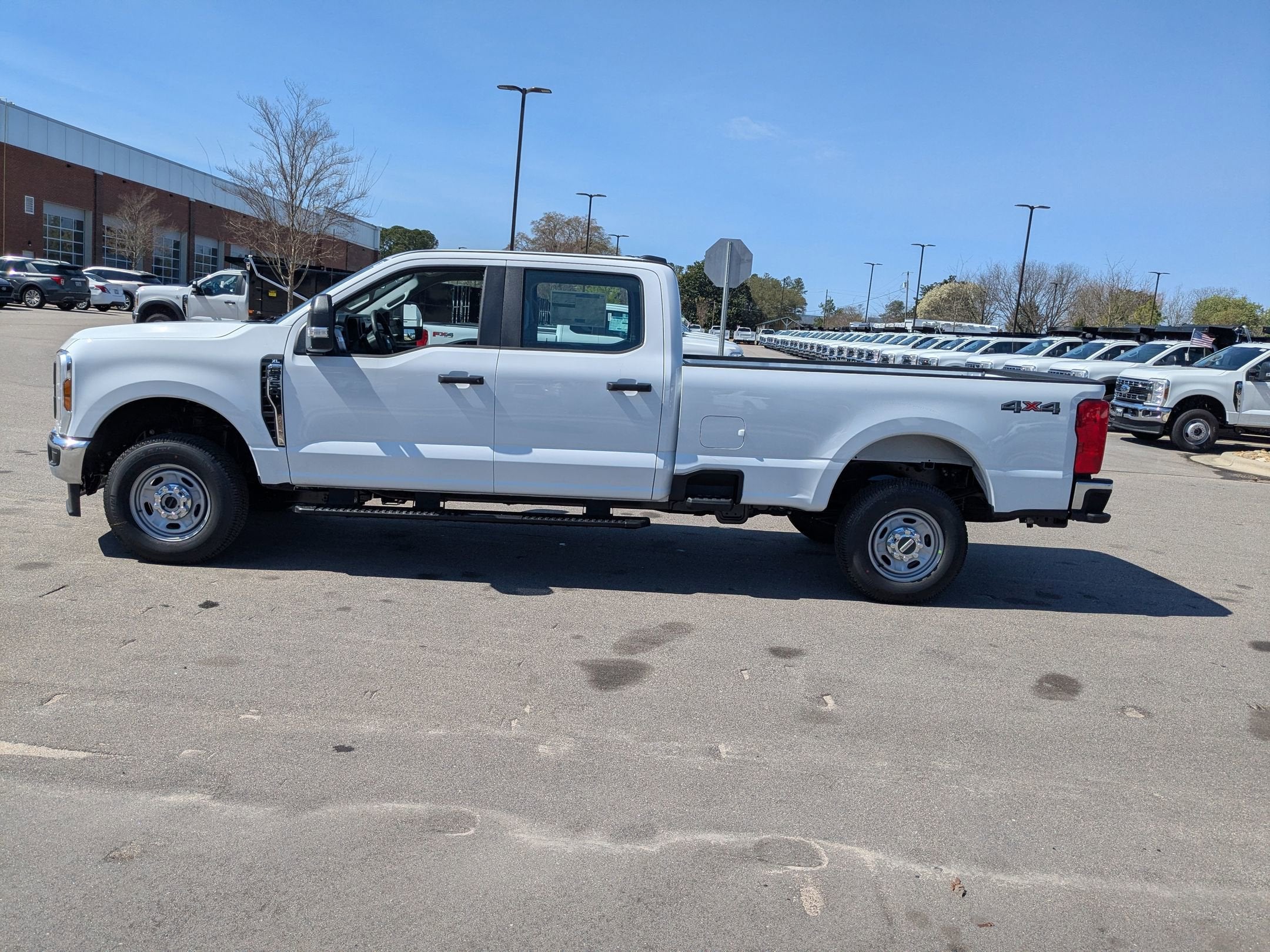 2026 Ford Super Duty F-350 SRW XL