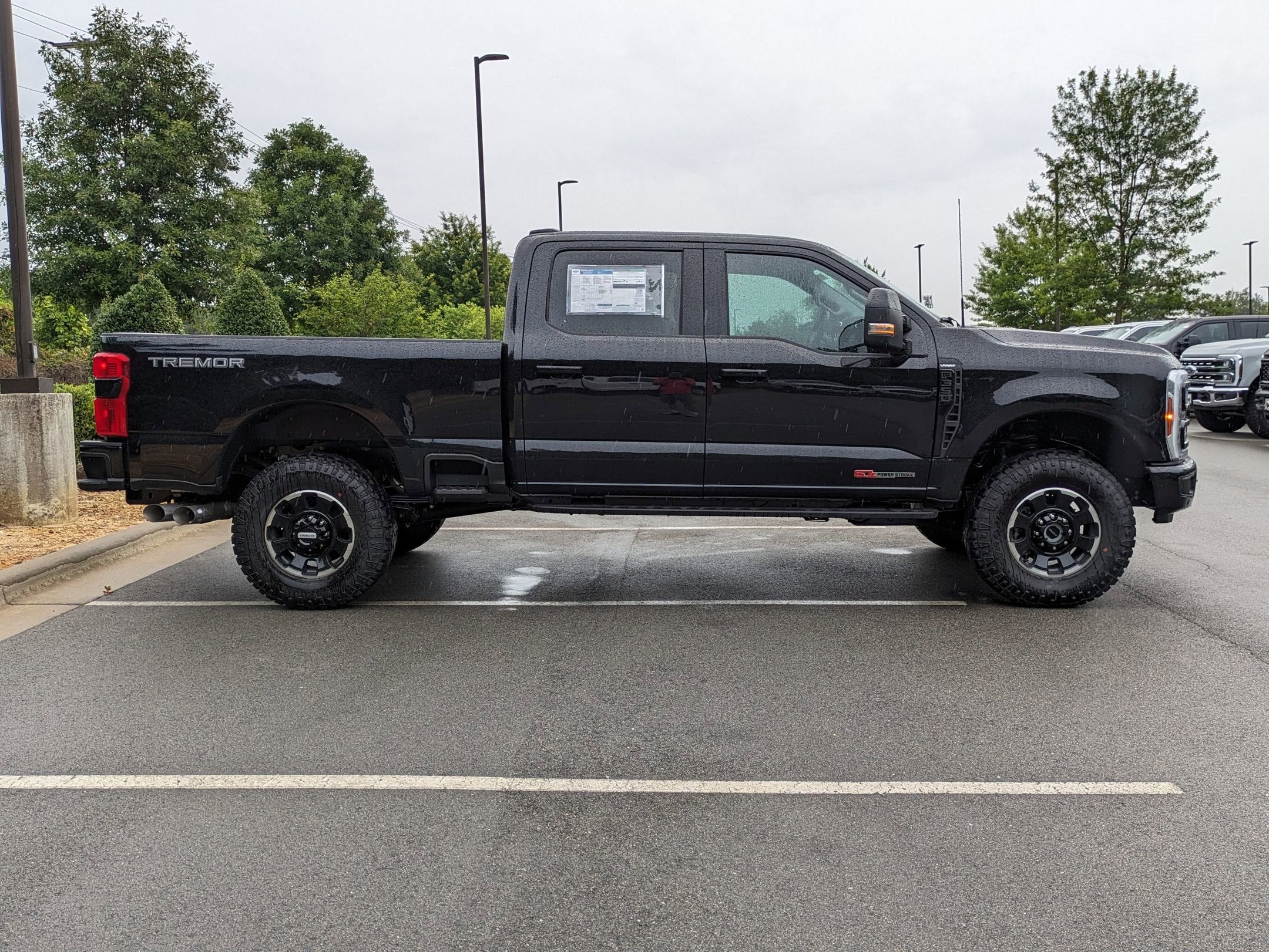 2025 Ford Super Duty F-350 SRW LARIAT