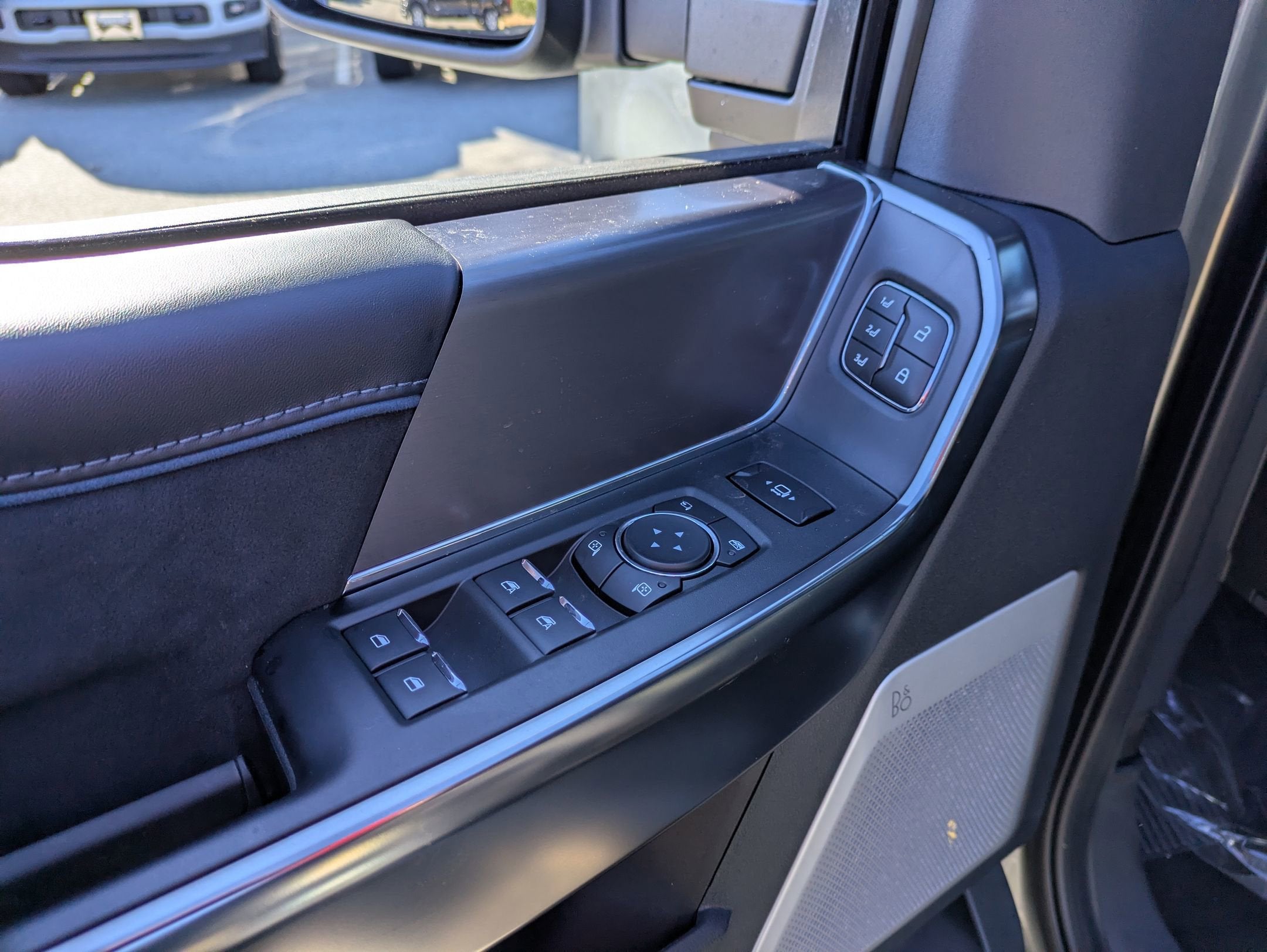 2026 Ford Super Duty F-350 SRW Platinum