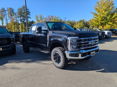 2027 Ford Super Duty F-350 SRW XLT