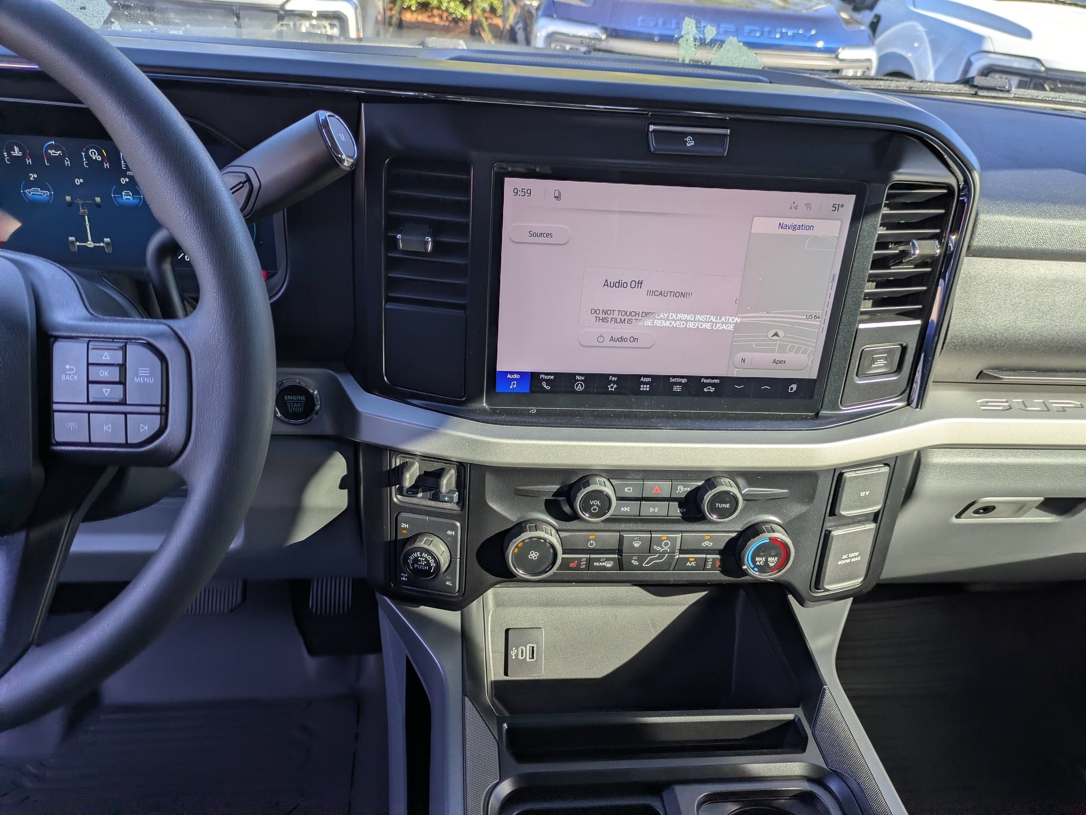 2027 Ford Super Duty F-350 SRW XLT