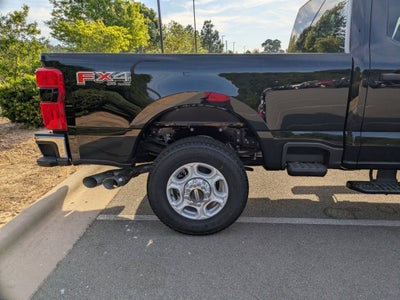 2026 Ford Super Duty F-350 SRW XLT