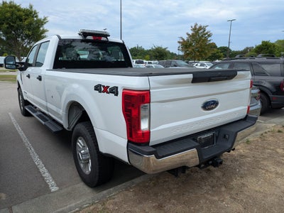 2017 Ford Super Duty F-350 SRW XL
