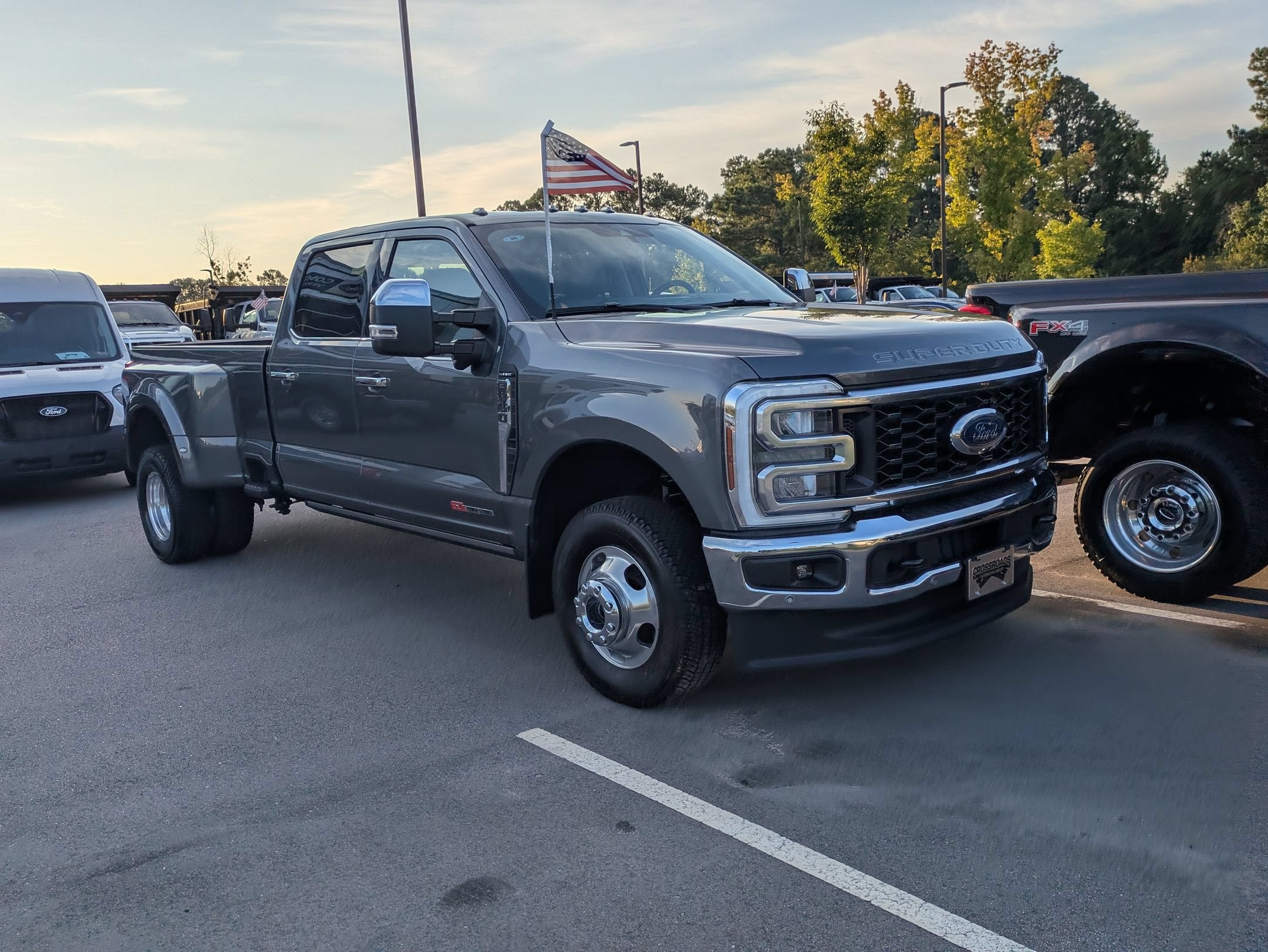 2026 Ford Super Duty F-350 DRW LARIAT