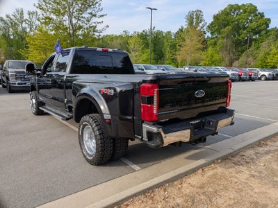 2023 Ford Super Duty F-350 DRW LARIAT