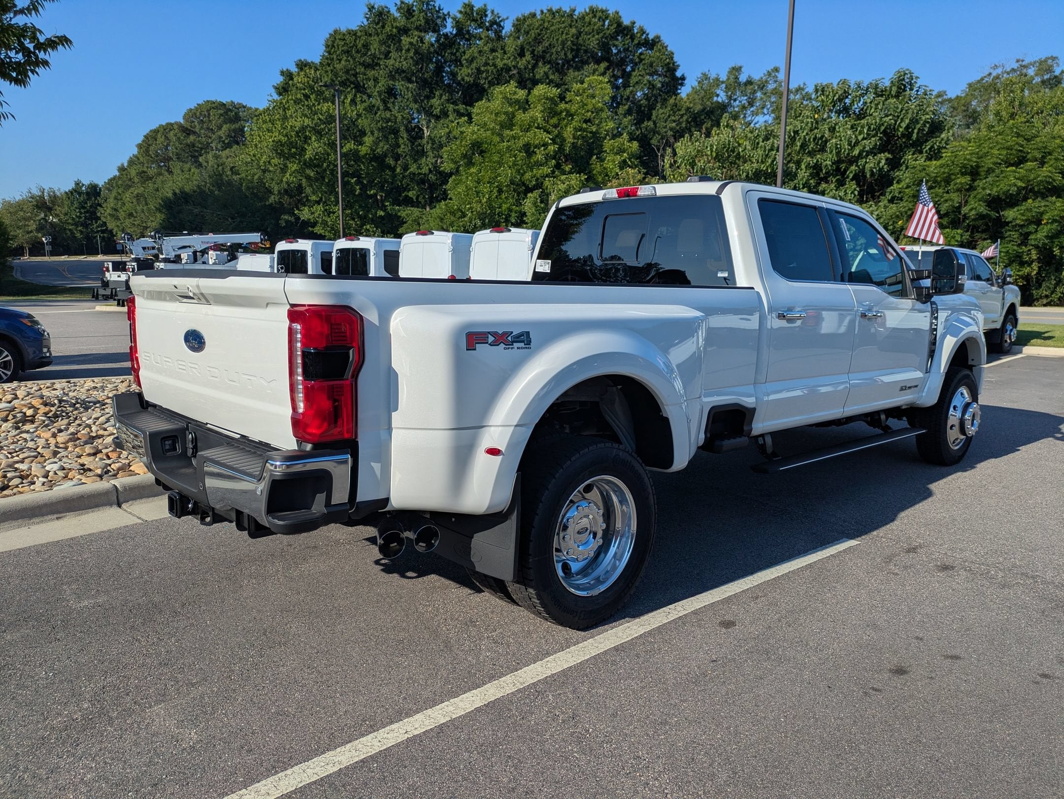 2026 Ford Super Duty F-450 DRW LARIAT