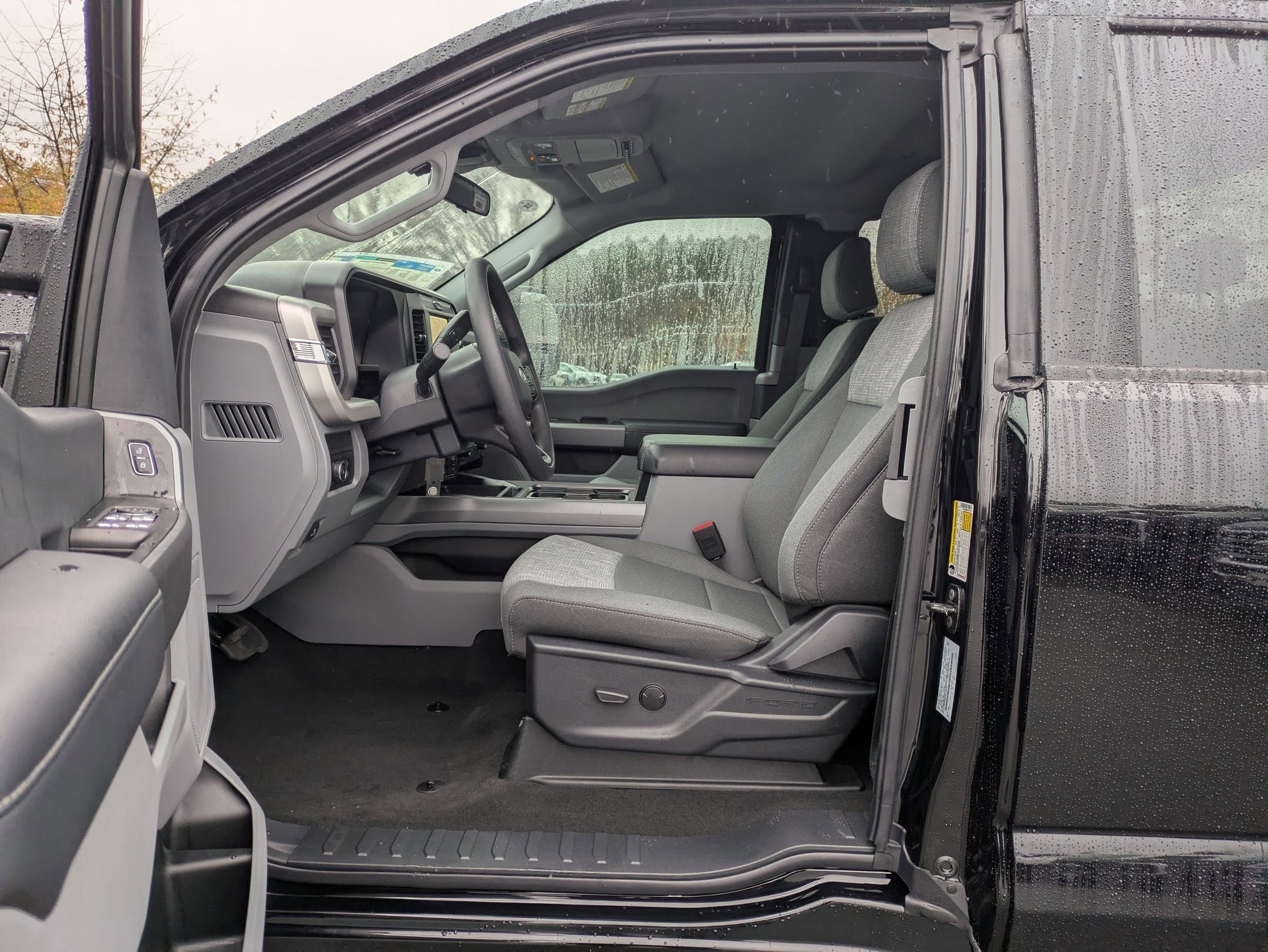 2026 Ford Super Duty F-350 SRW XLT