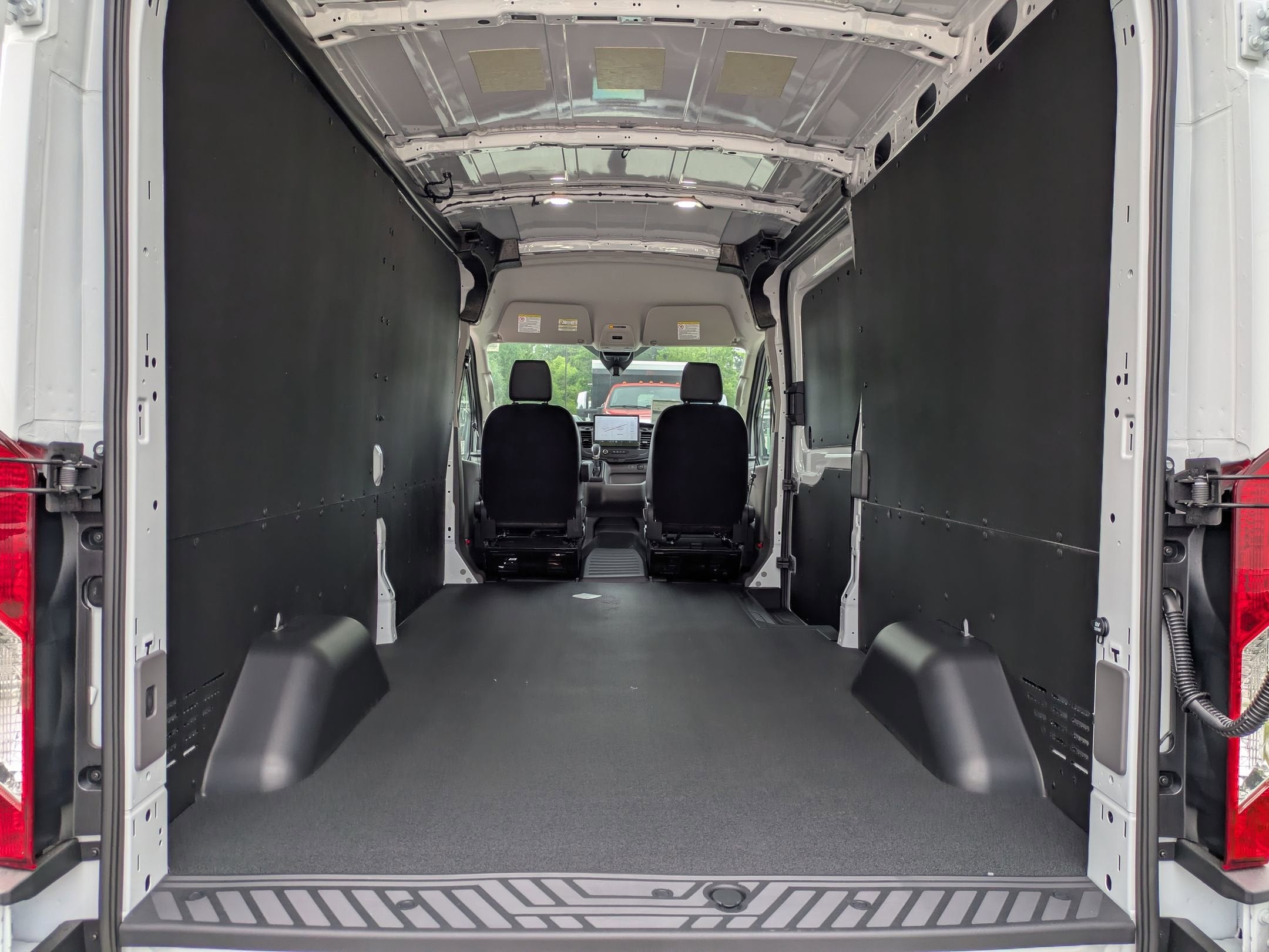 2026 Ford Transit Cargo Van Base