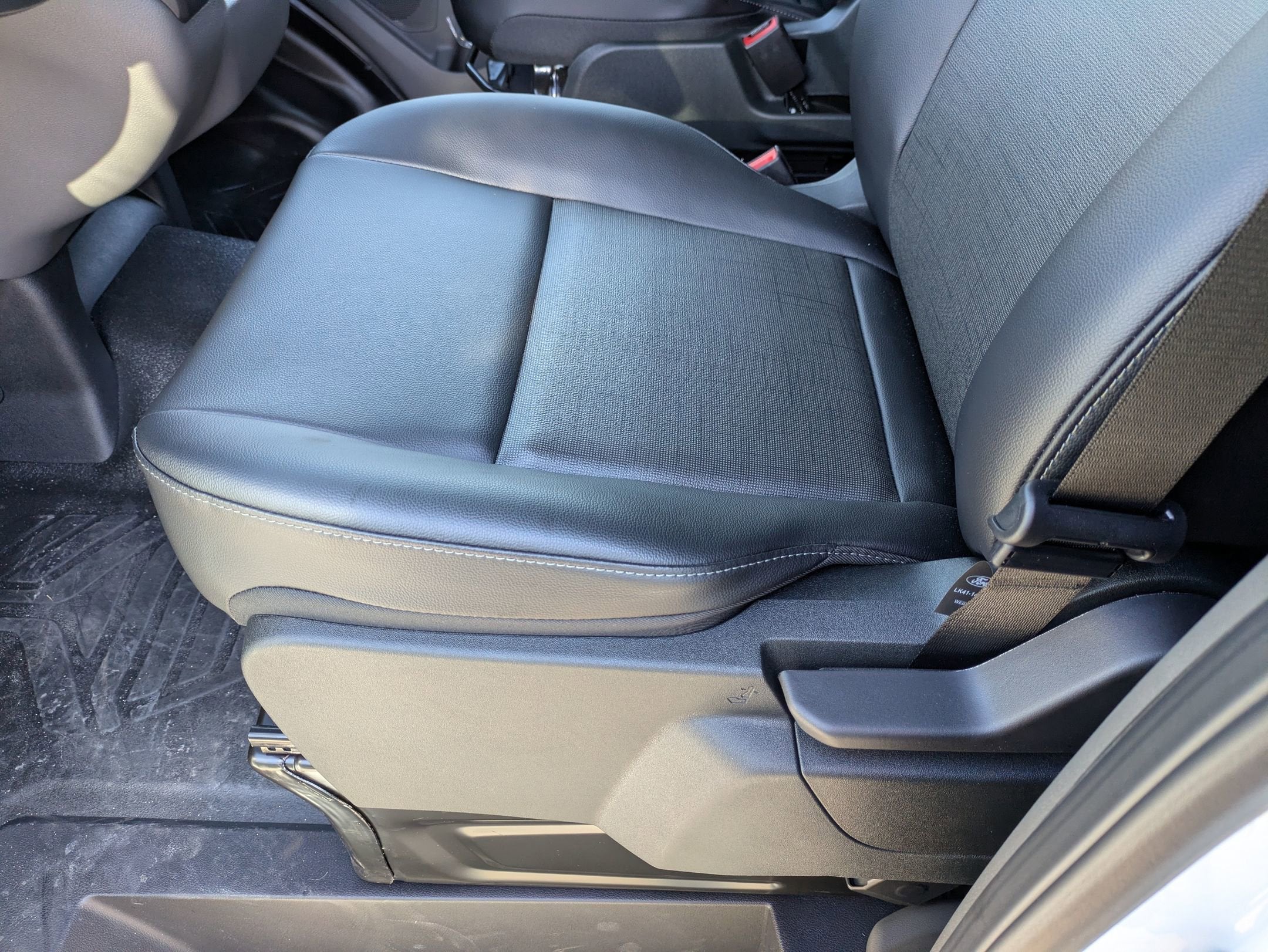 2026 Ford Transit Cargo Van Base