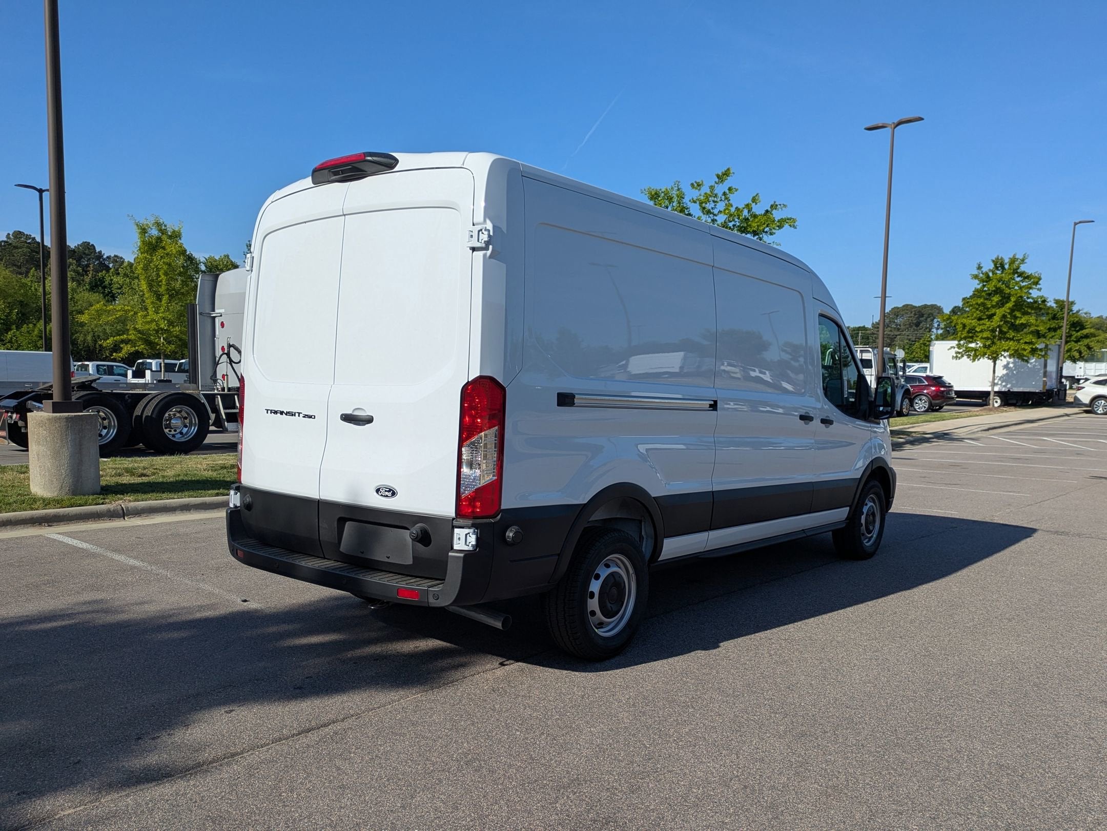 2026 Ford Transit Cargo Van Base