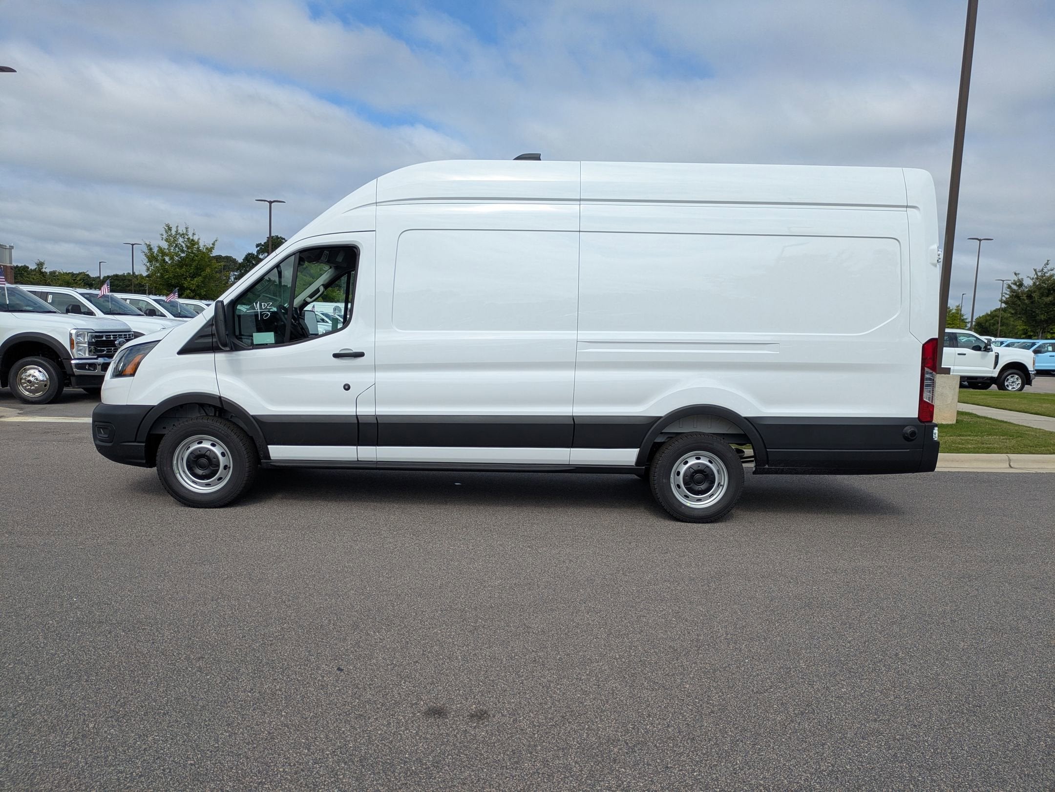 2026 Ford Transit Cargo Van Base