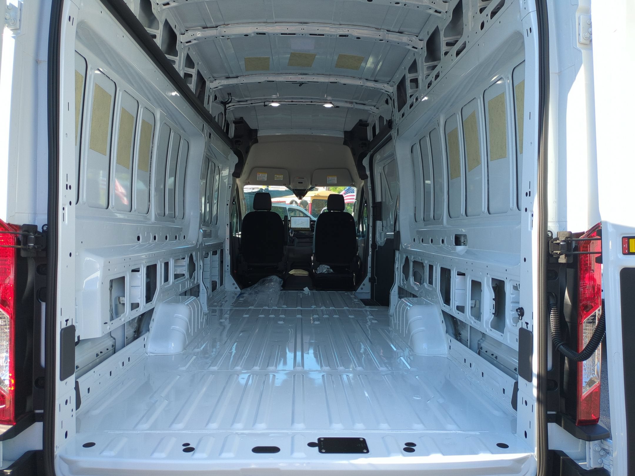 2026 Ford Transit Cargo Van Base