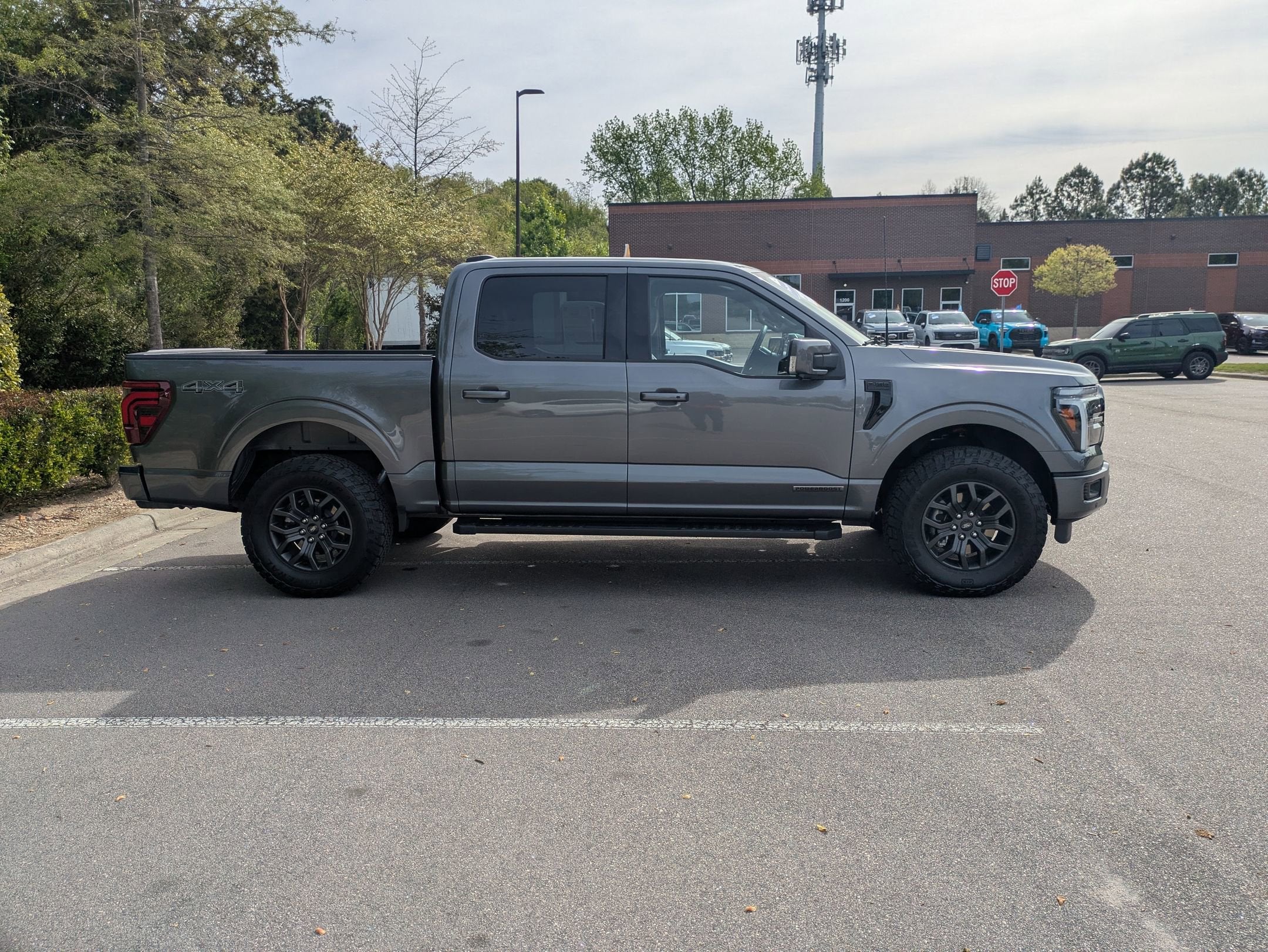 2025 Ford F-150 LARIAT