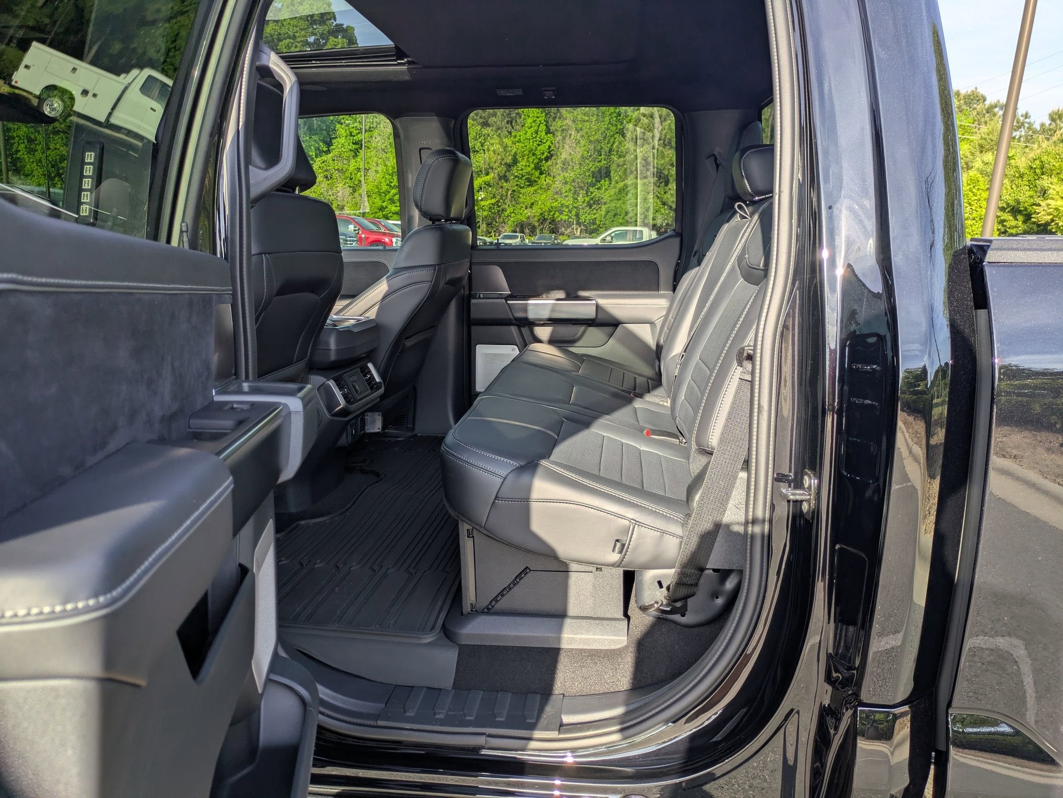 2026 Ford F-150 Platinum - Crossroads Courtesy Demo