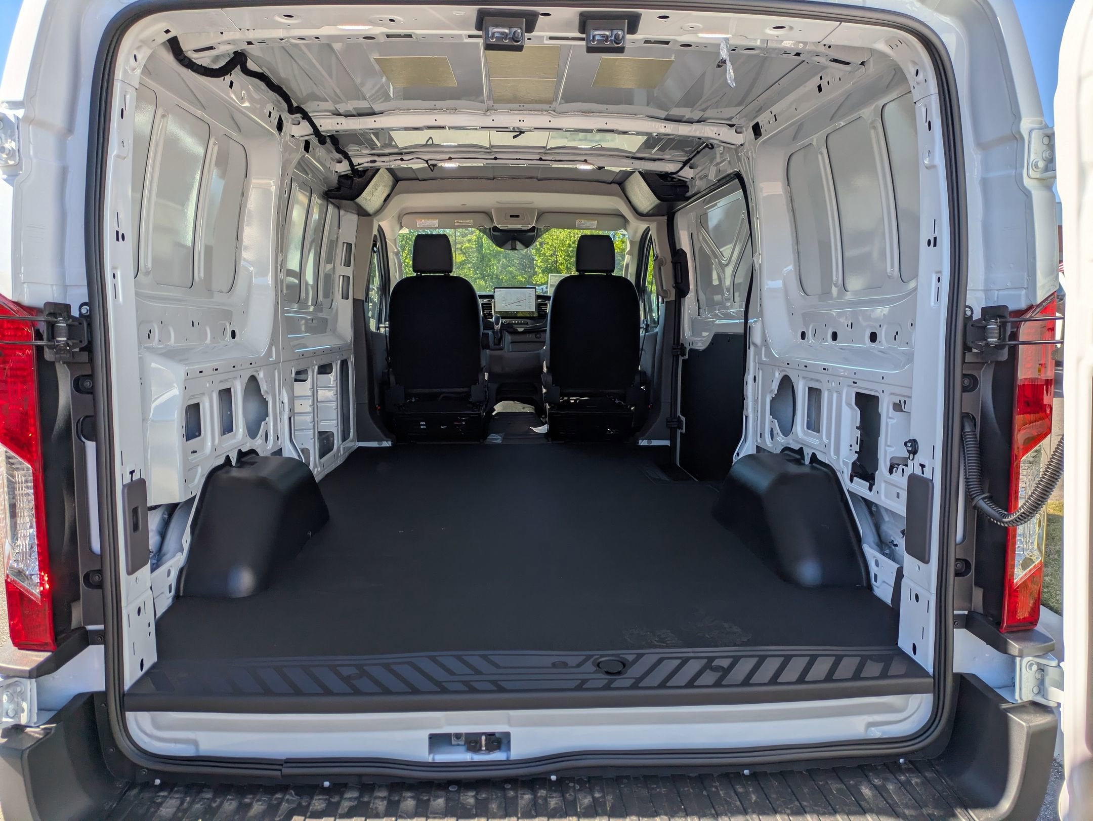 2026 Ford Transit Cargo Van Base