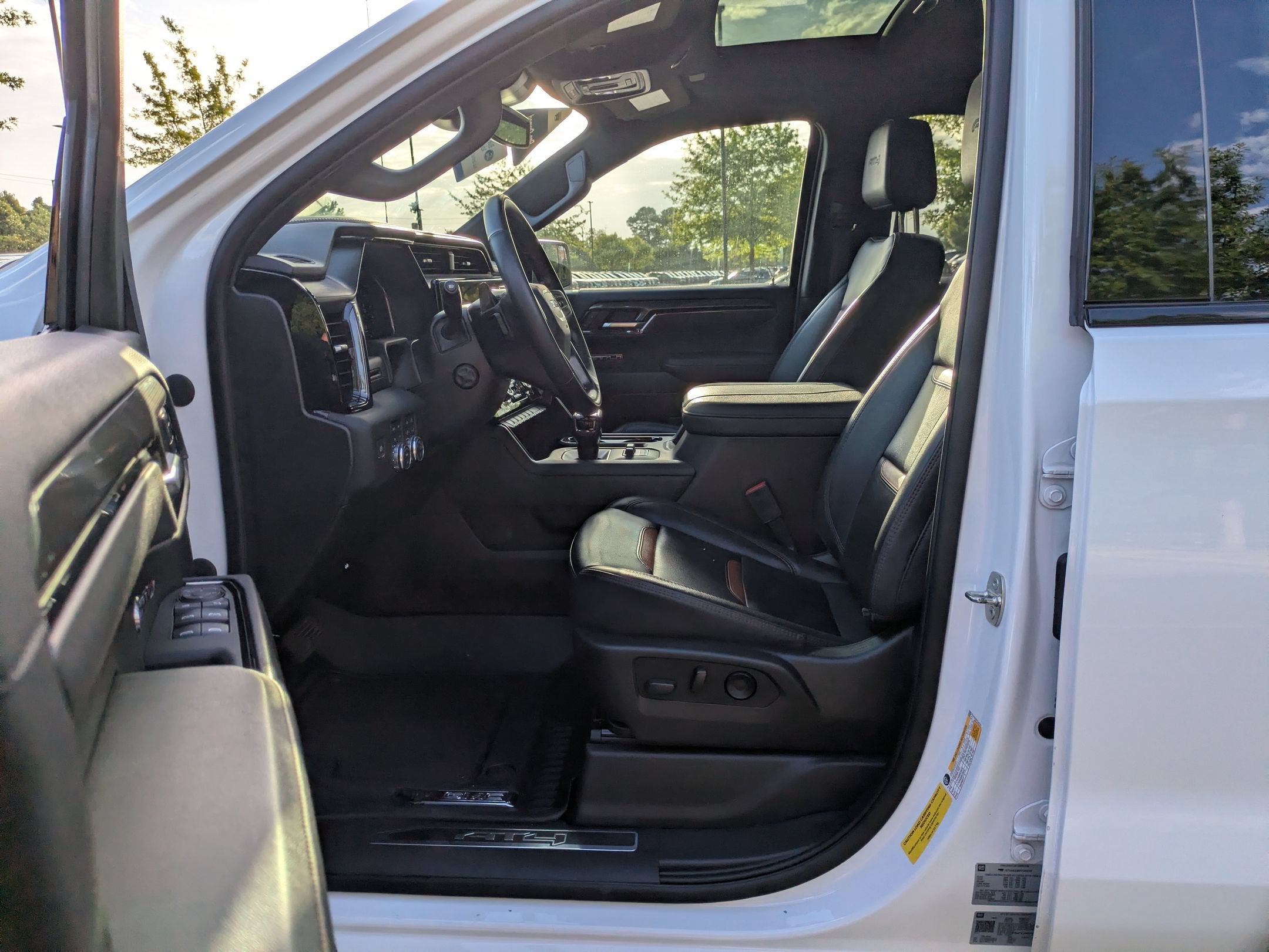 2023 GMC Sierra 1500 AT4