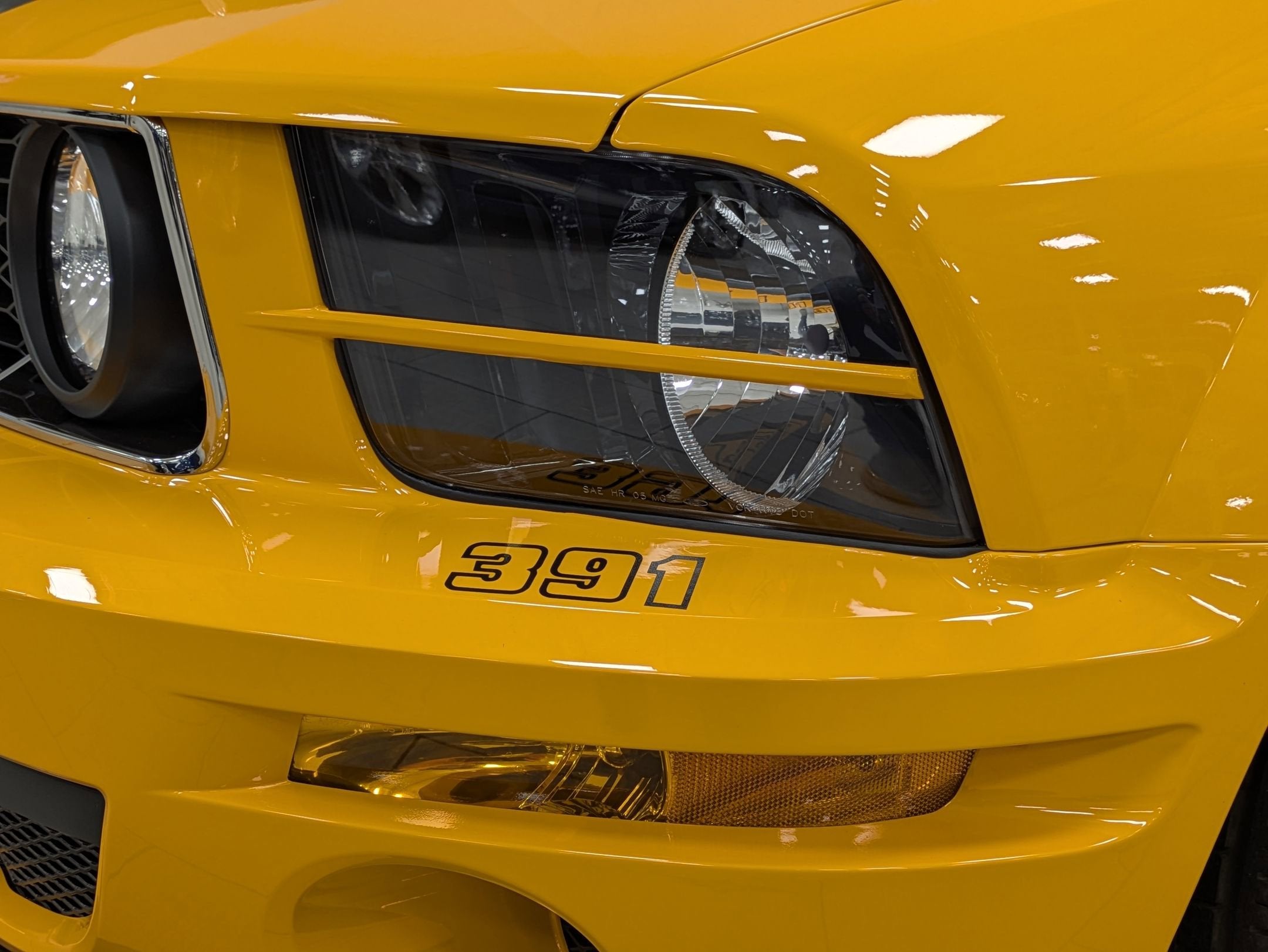 2007 Ford Mustang Saleen Parnelli Jones