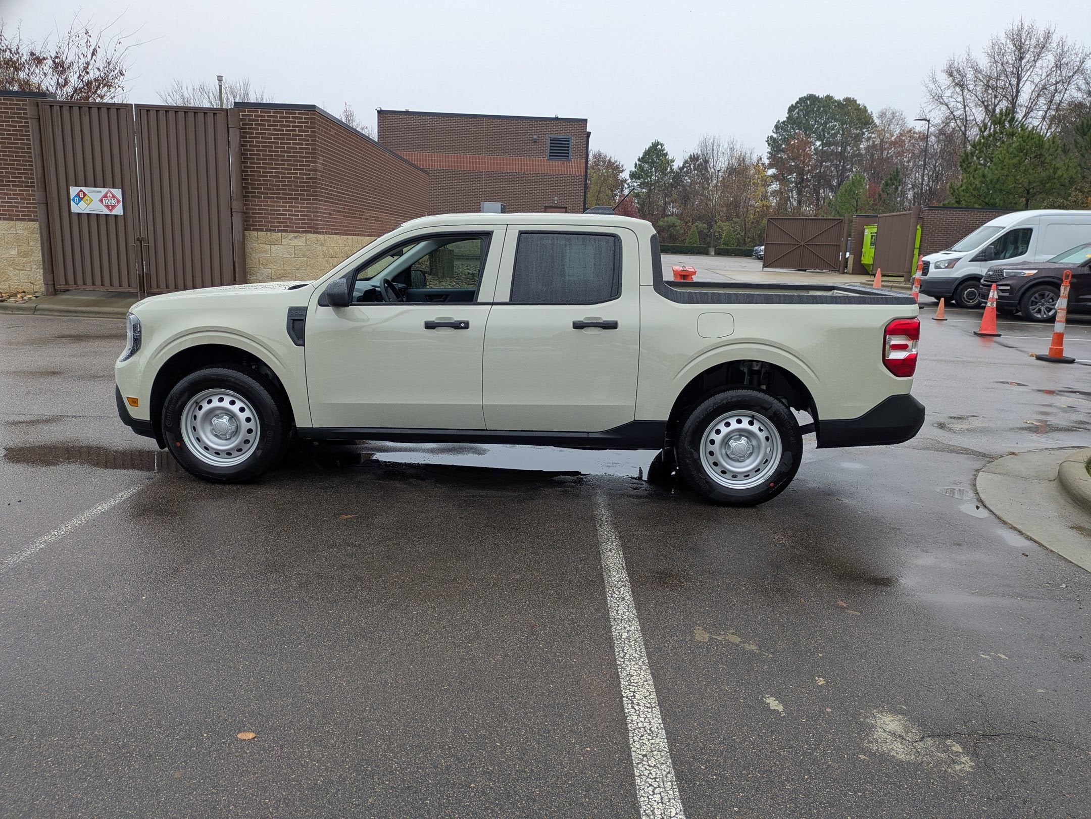 2025 Ford Maverick XL