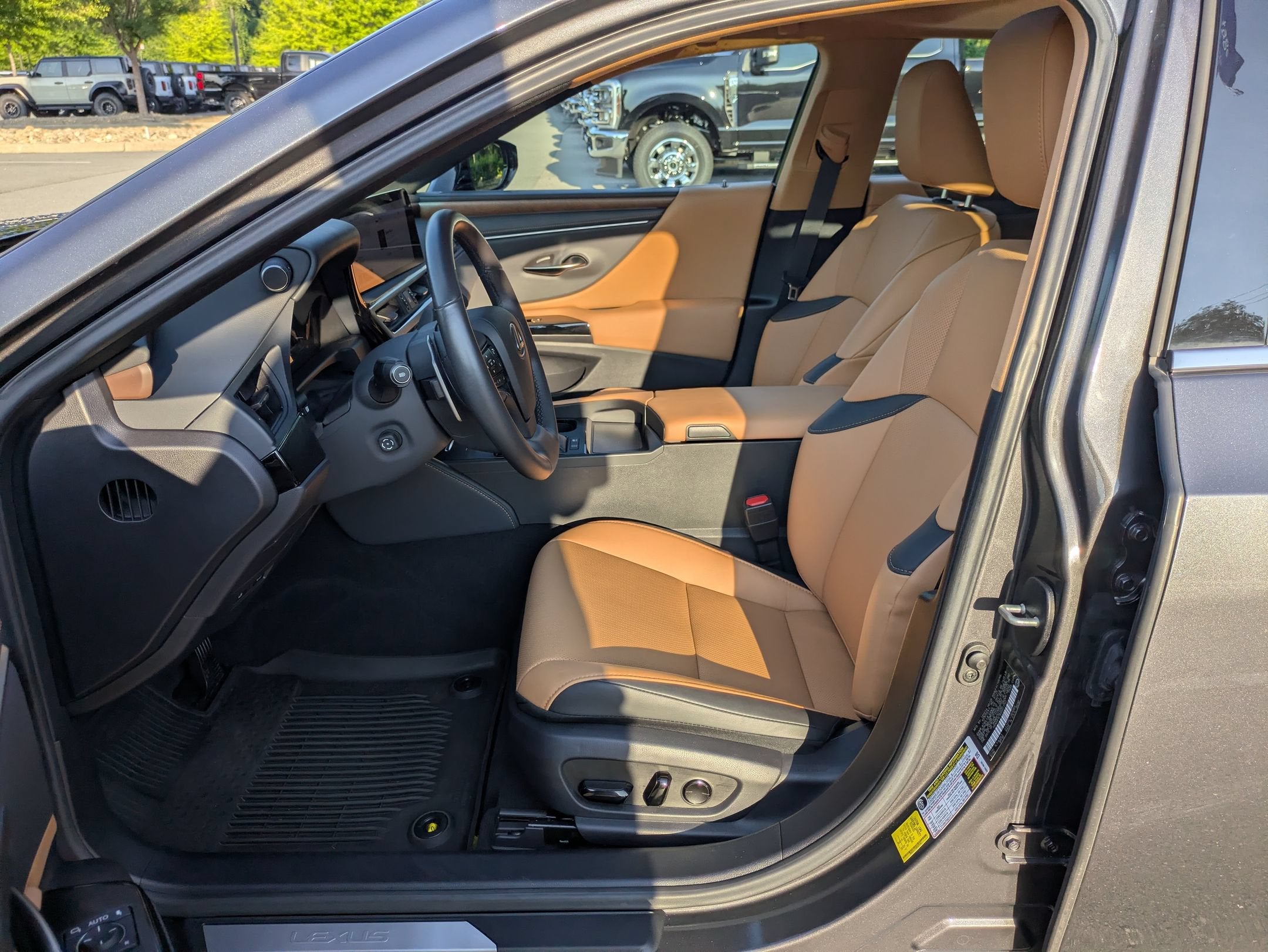 2025 Lexus ES ES 300h